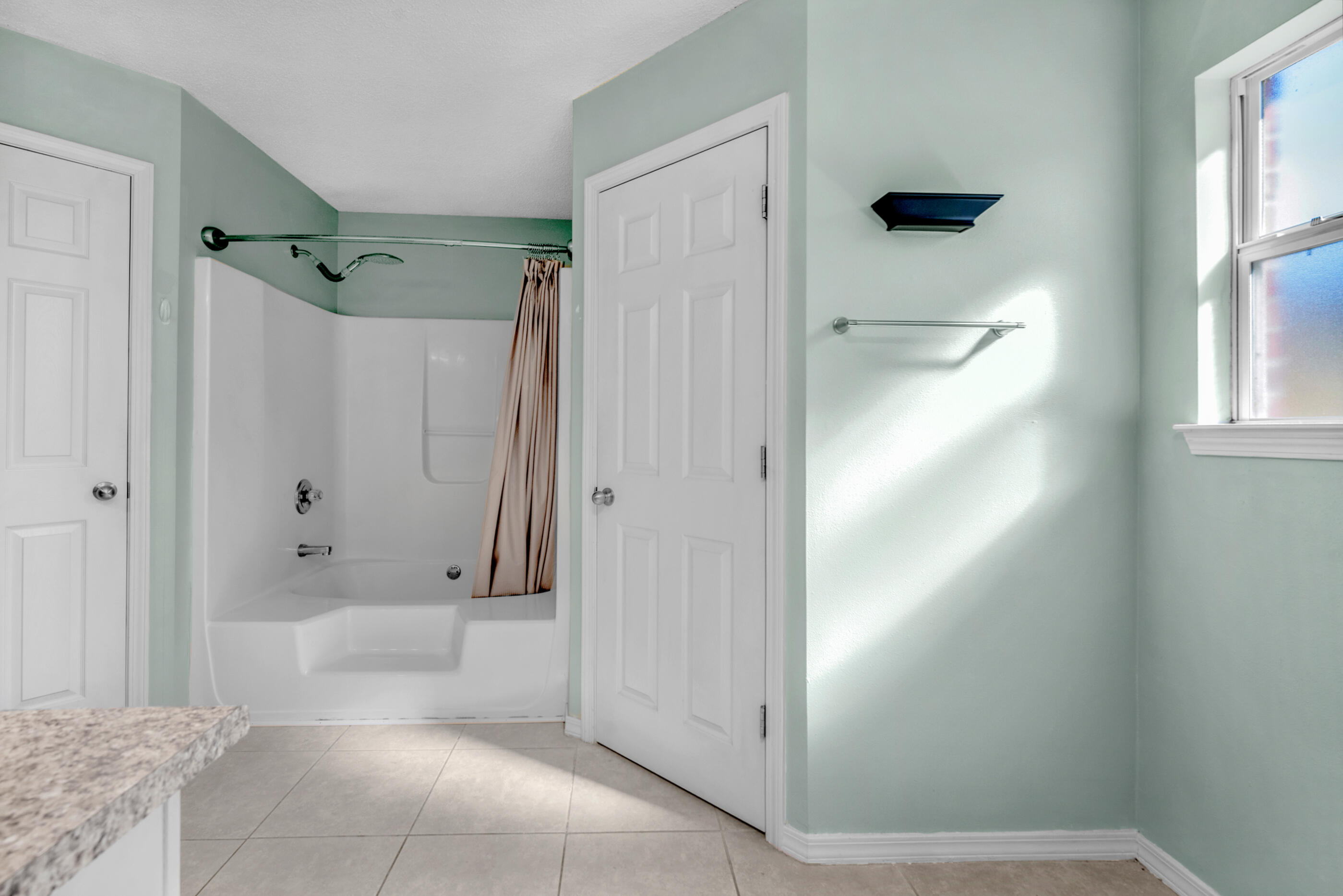 NORTHVIEW ESTATES 7TH ADDN - Residential