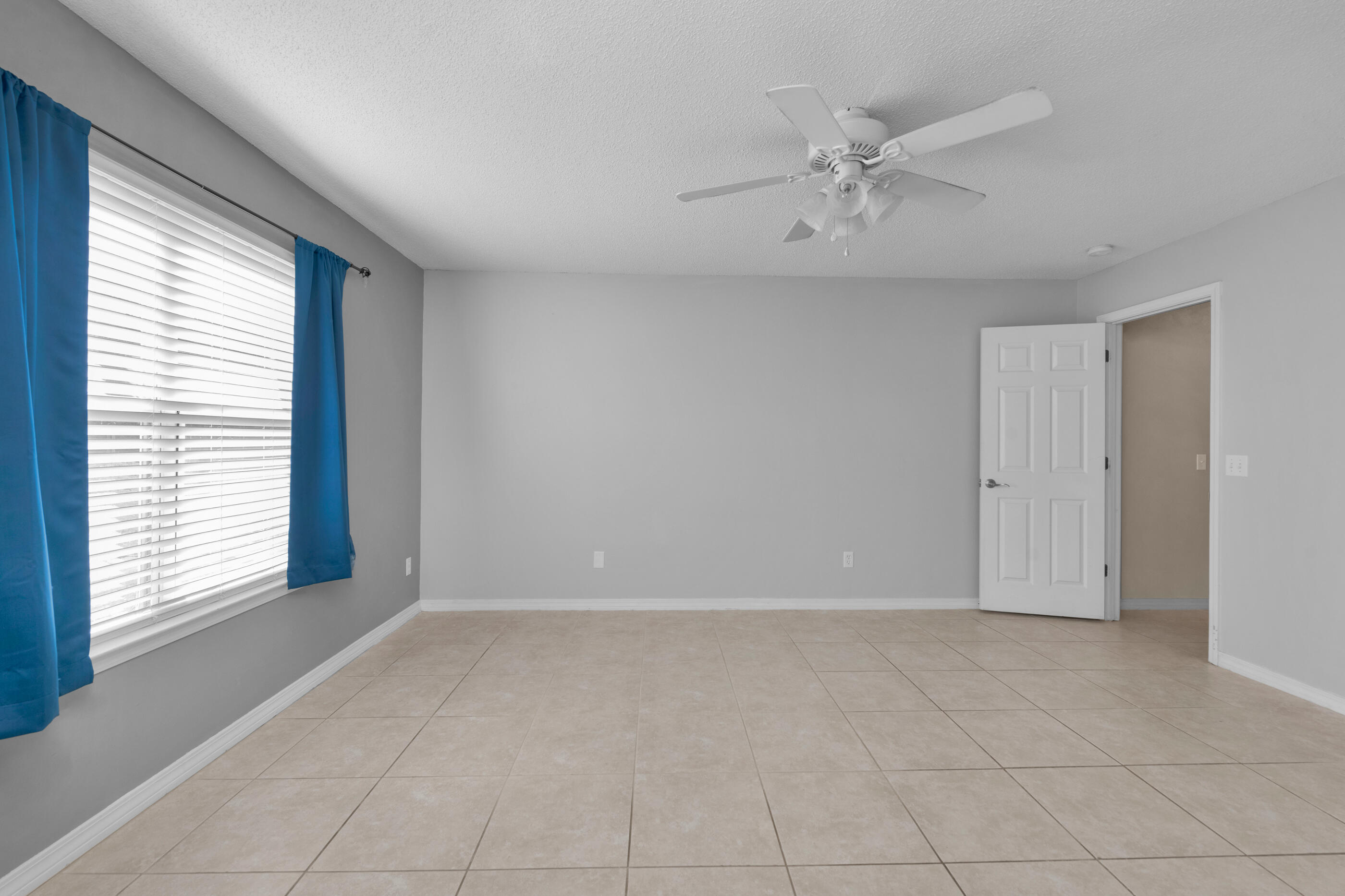 NORTHVIEW ESTATES 7TH ADDN - Residential