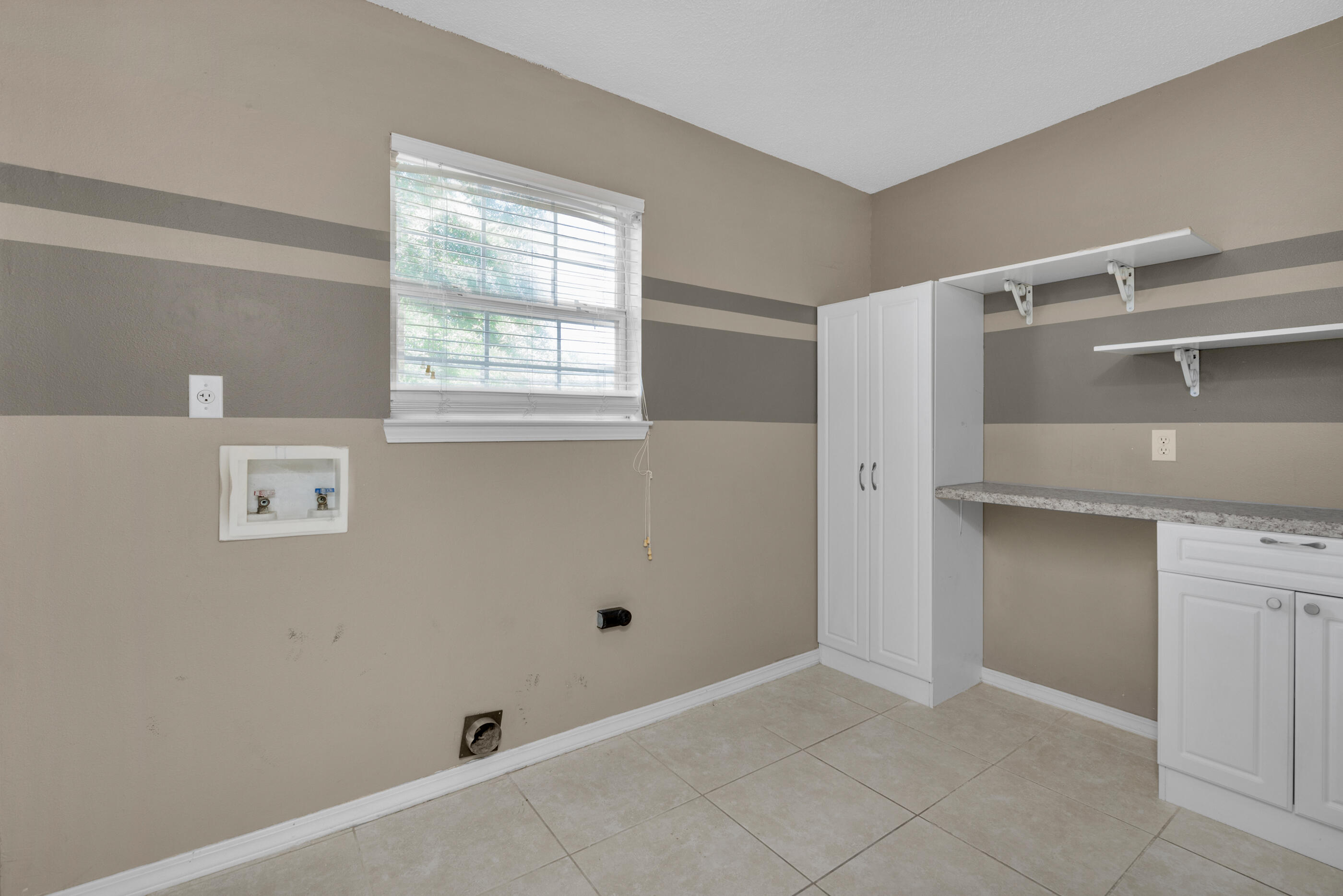 NORTHVIEW ESTATES 7TH ADDN - Residential