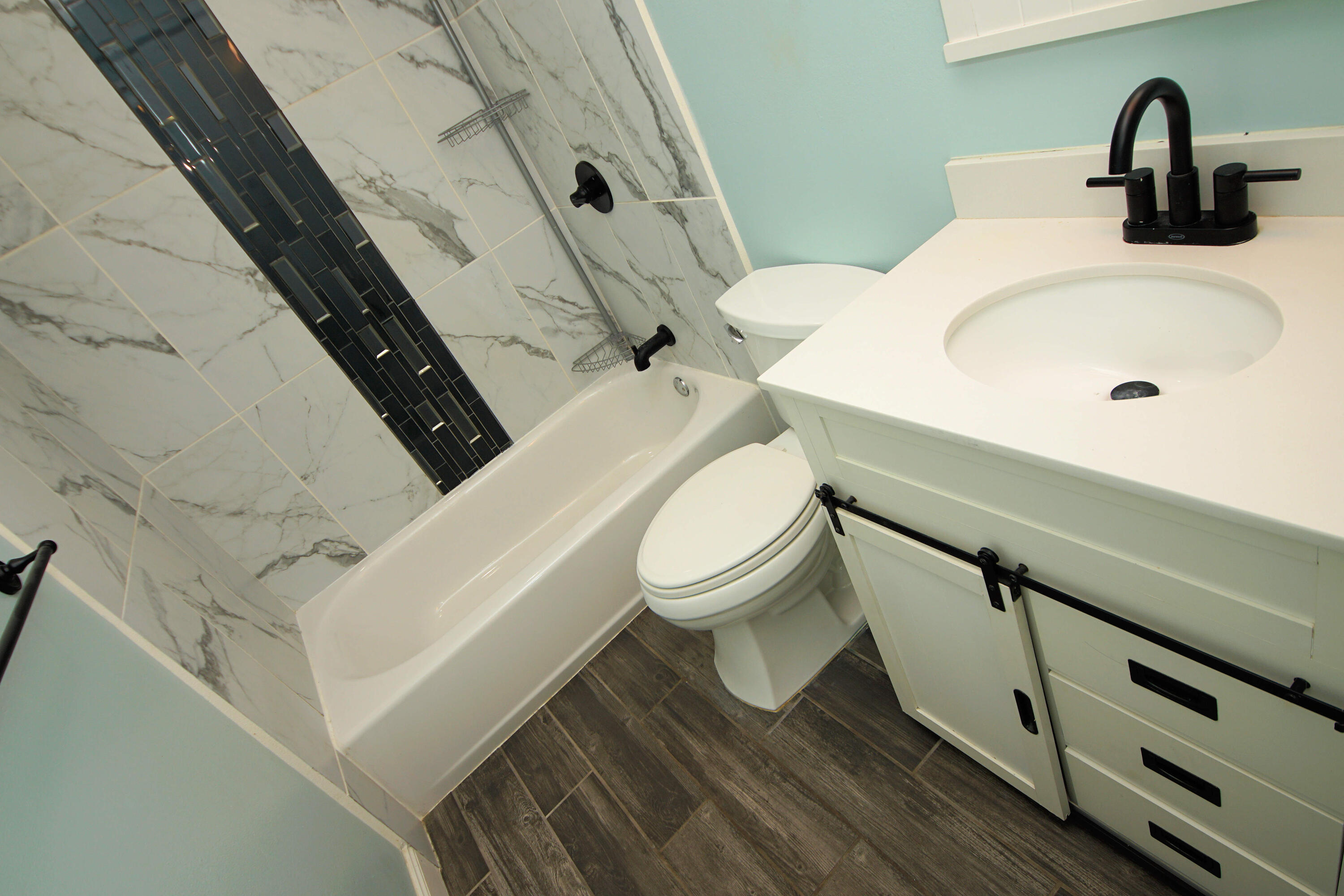 CREEKSIDE - Residential Lease