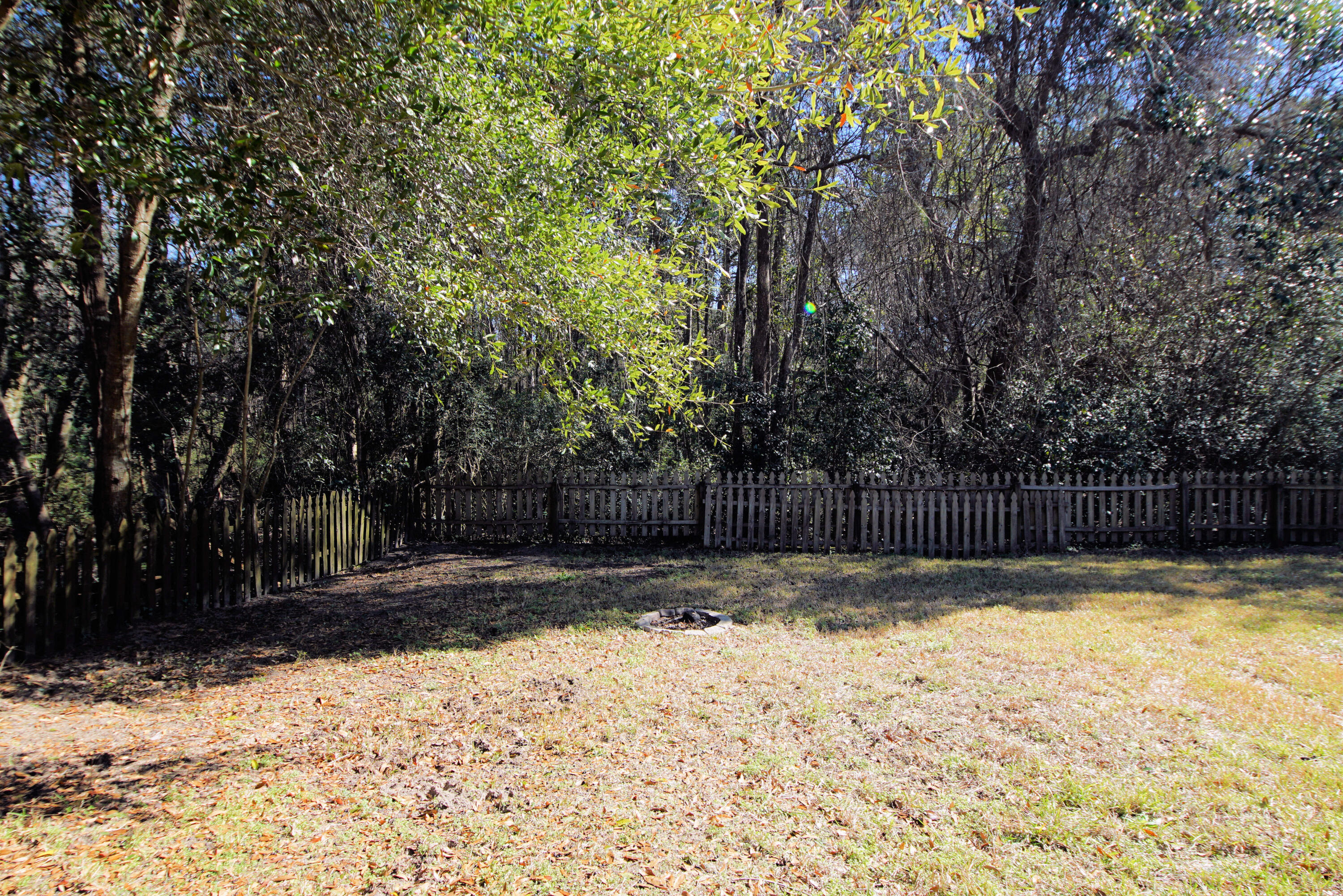 CREEKSIDE - Residential Lease