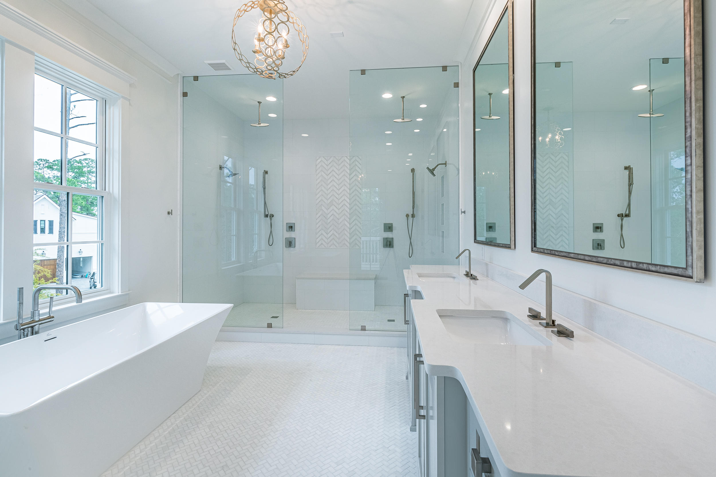 CHURCHILL OAKS - Residential