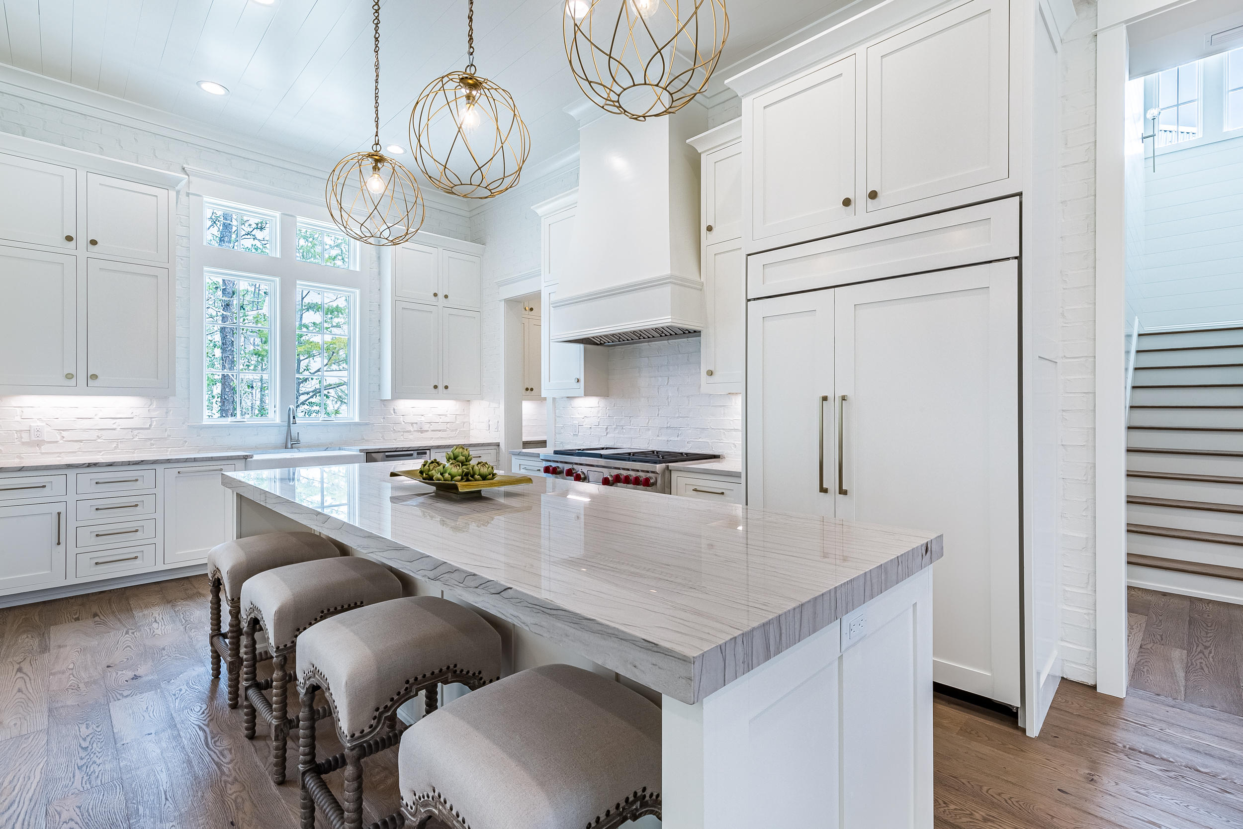 CHURCHILL OAKS - Residential