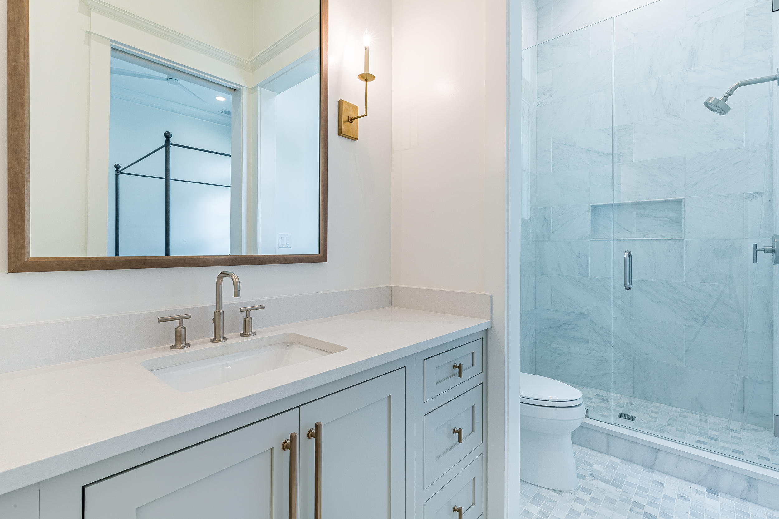 CHURCHILL OAKS - Residential