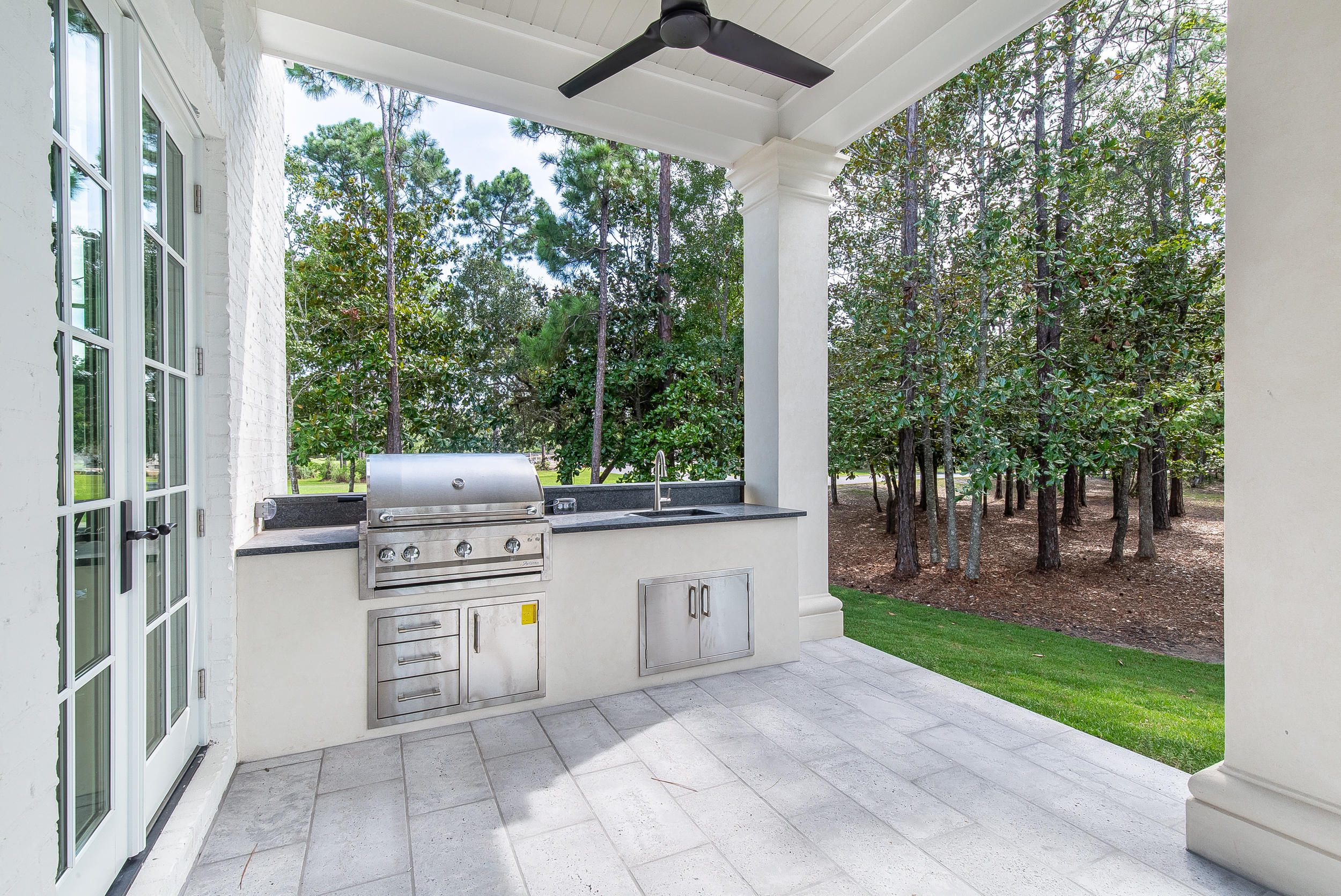 CHURCHILL OAKS - Residential