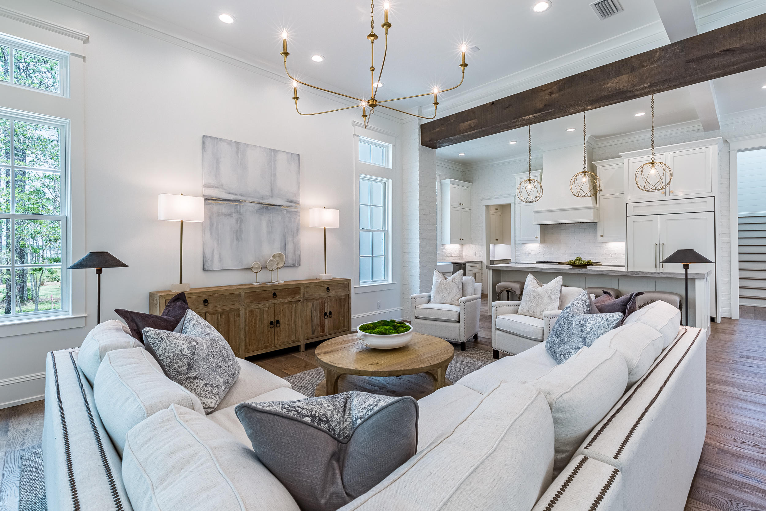 CHURCHILL OAKS - Residential