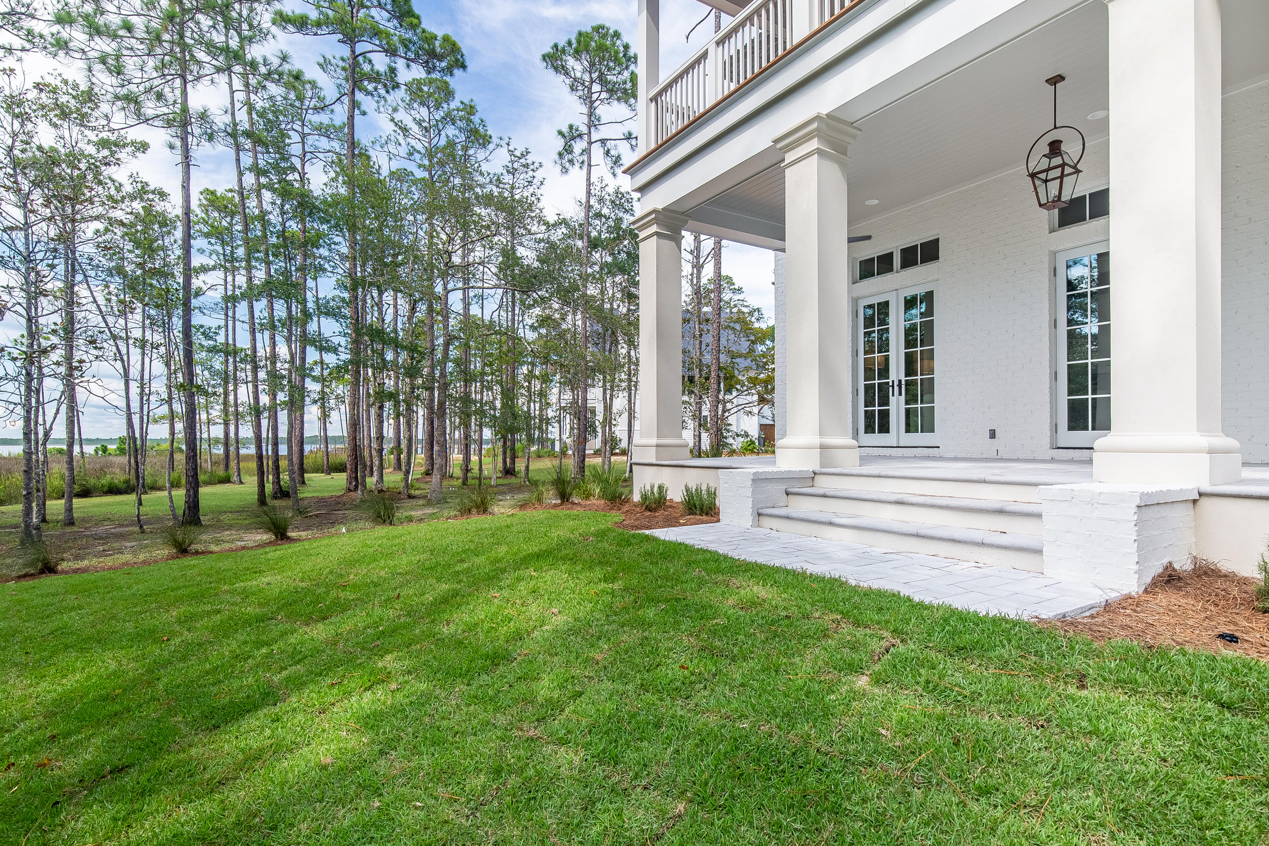 CHURCHILL OAKS - Residential