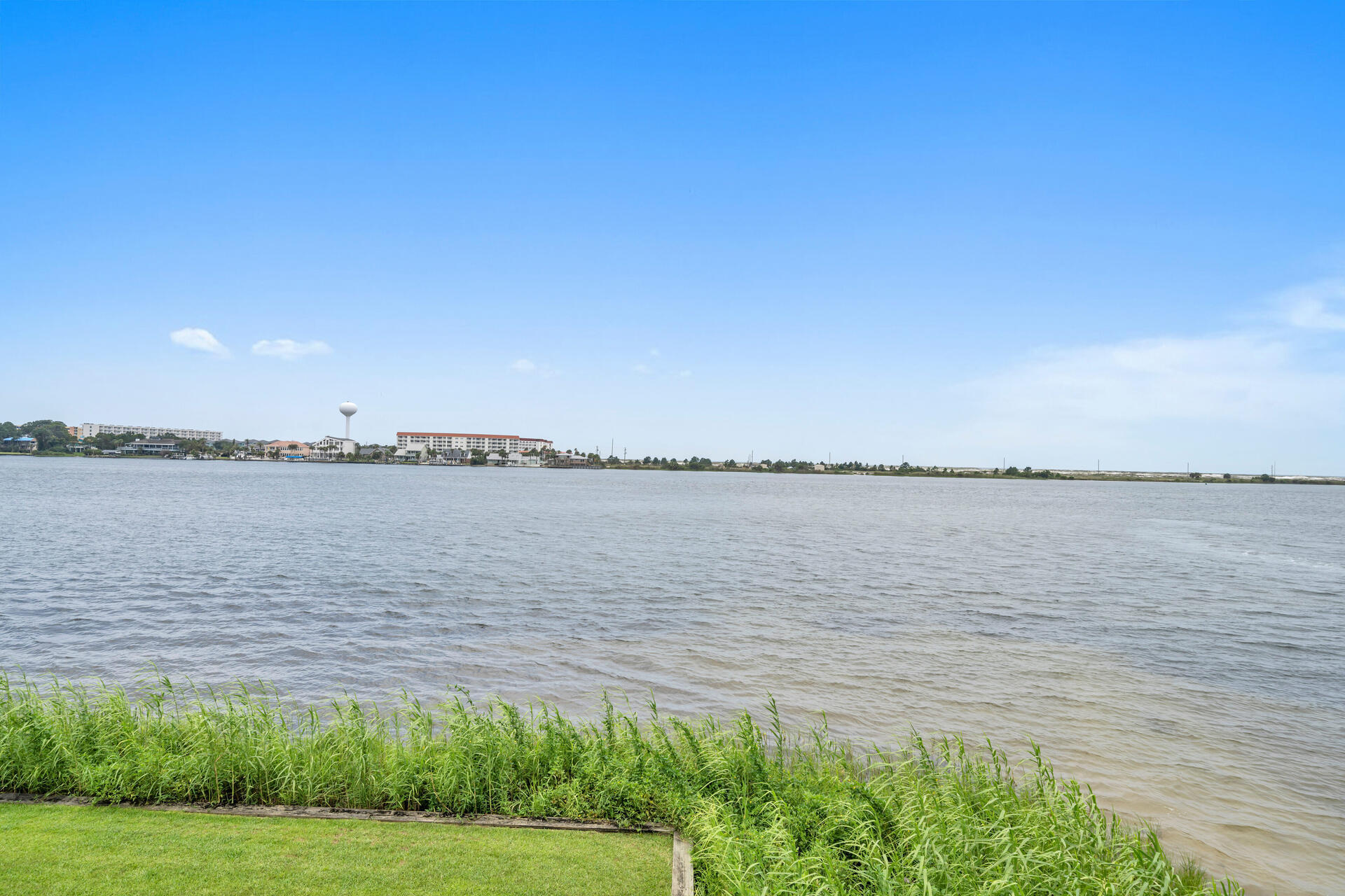 FOUNTAINHEAD CONDO - Residential Lease