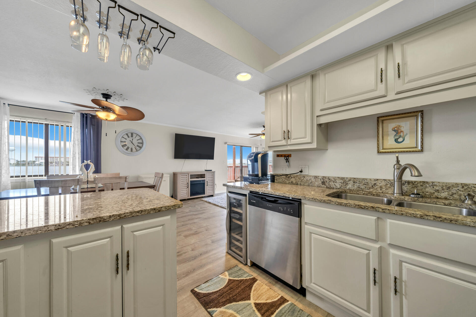 FOUNTAINHEAD CONDO - Residential Lease