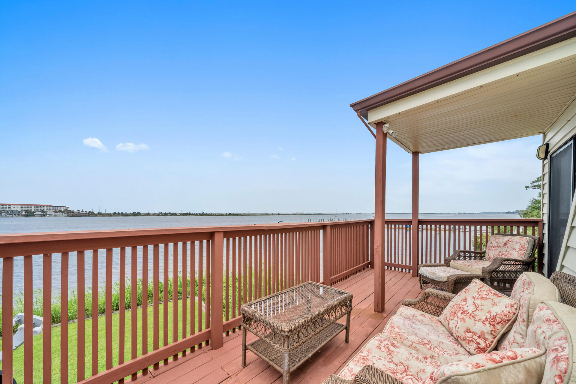 FOUNTAINHEAD CONDO - Residential Lease