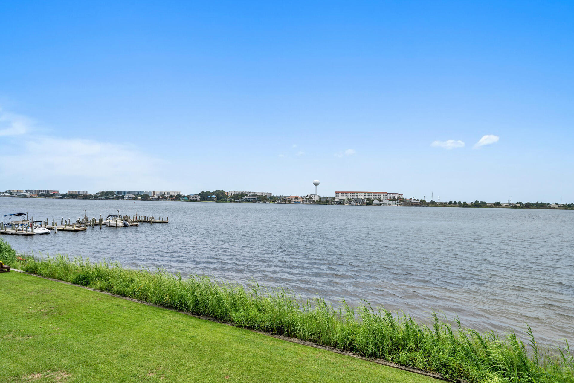FOUNTAINHEAD CONDO - Residential Lease