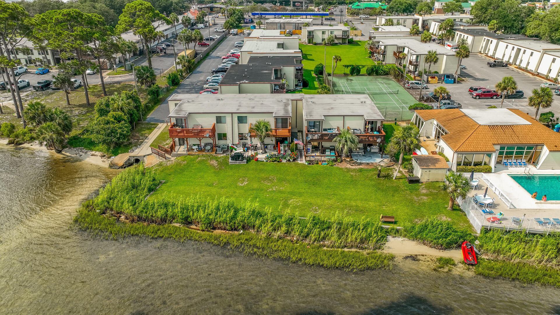 FOUNTAINHEAD CONDO - Residential Lease