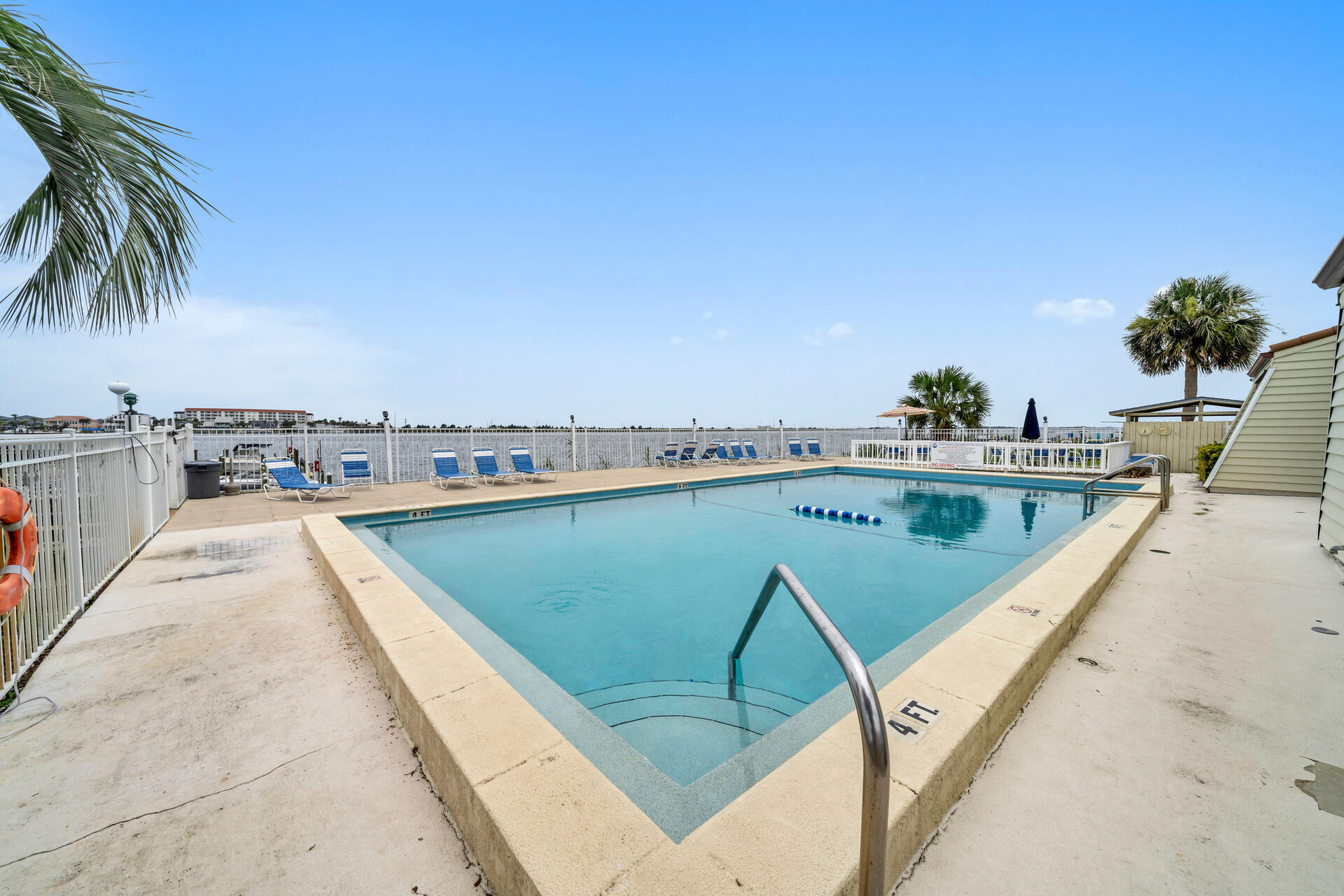 FOUNTAINHEAD CONDO - Residential Lease