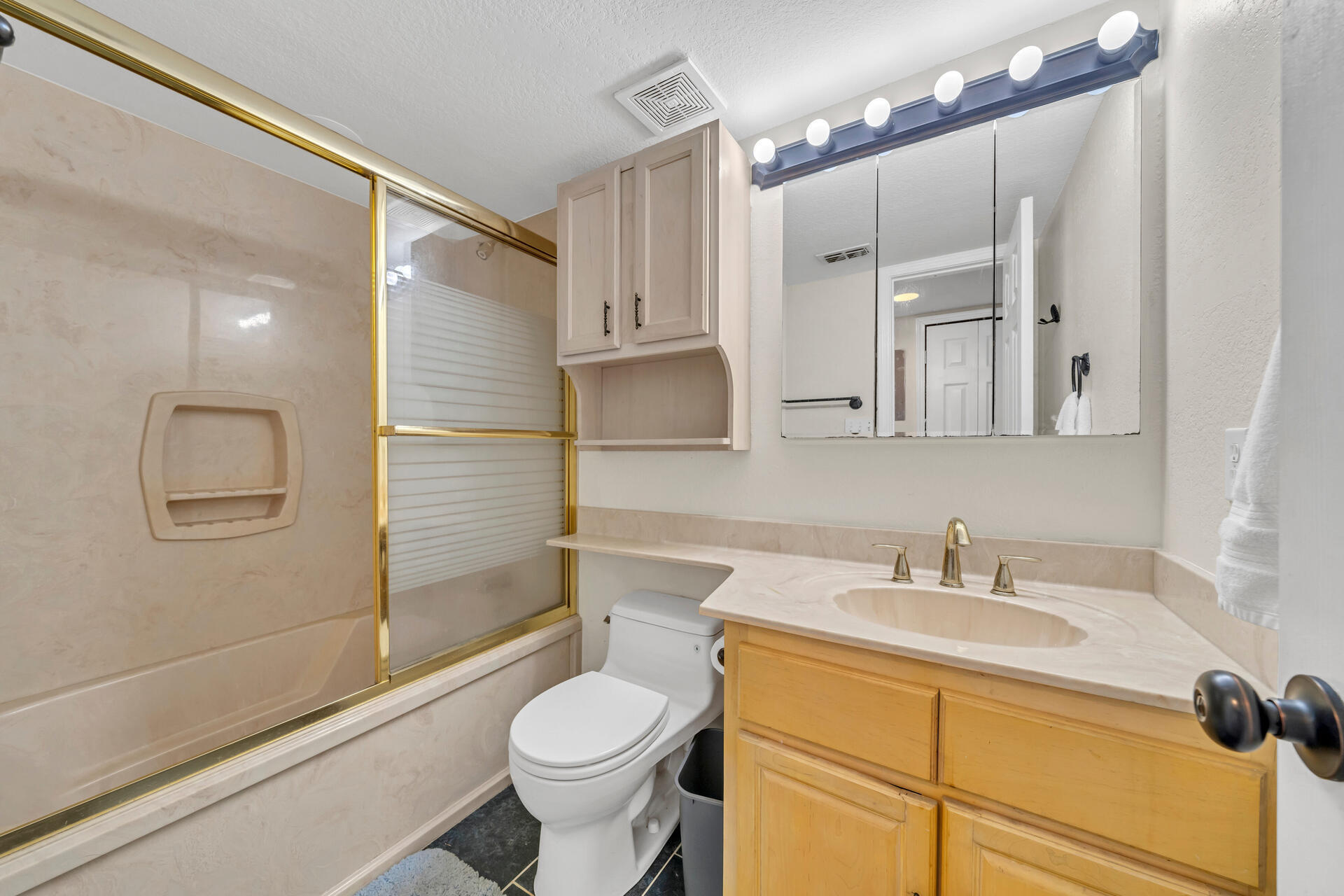 FOUNTAINHEAD CONDO - Residential Lease
