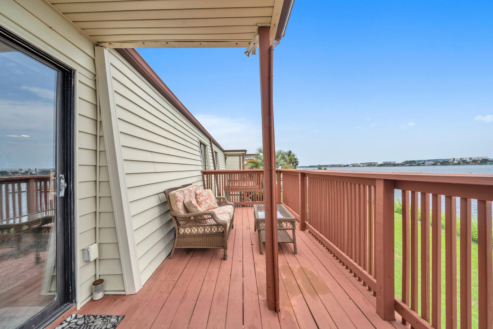 FOUNTAINHEAD CONDO - Residential Lease