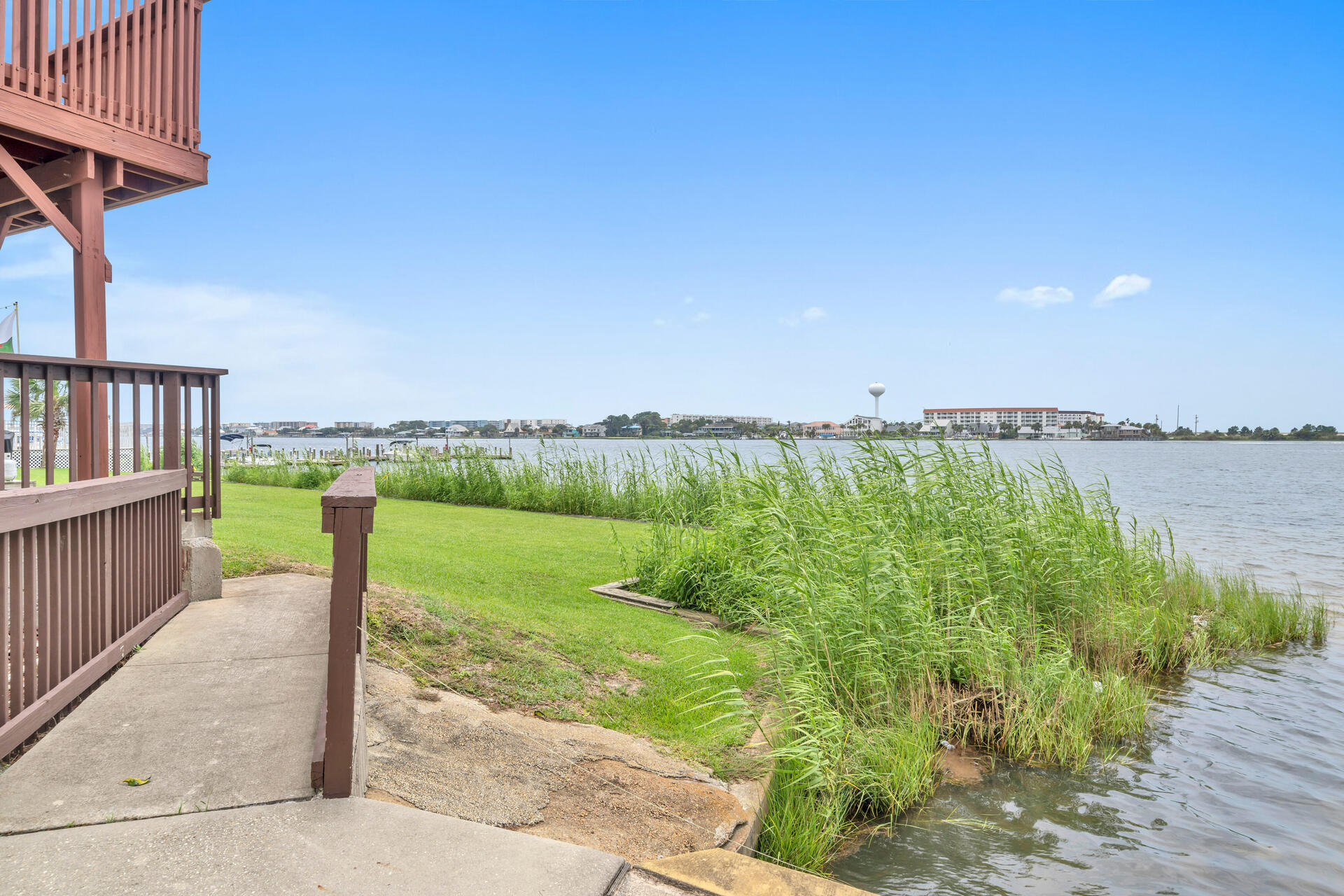 FOUNTAINHEAD CONDO - Residential Lease