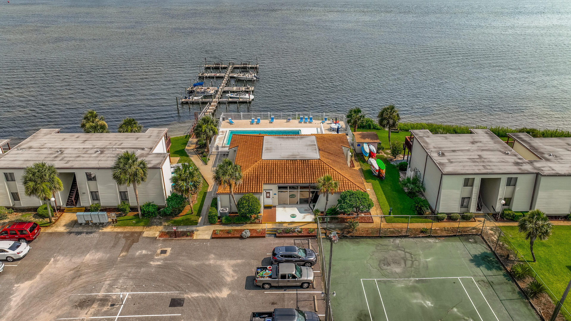 FOUNTAINHEAD CONDO - Residential Lease
