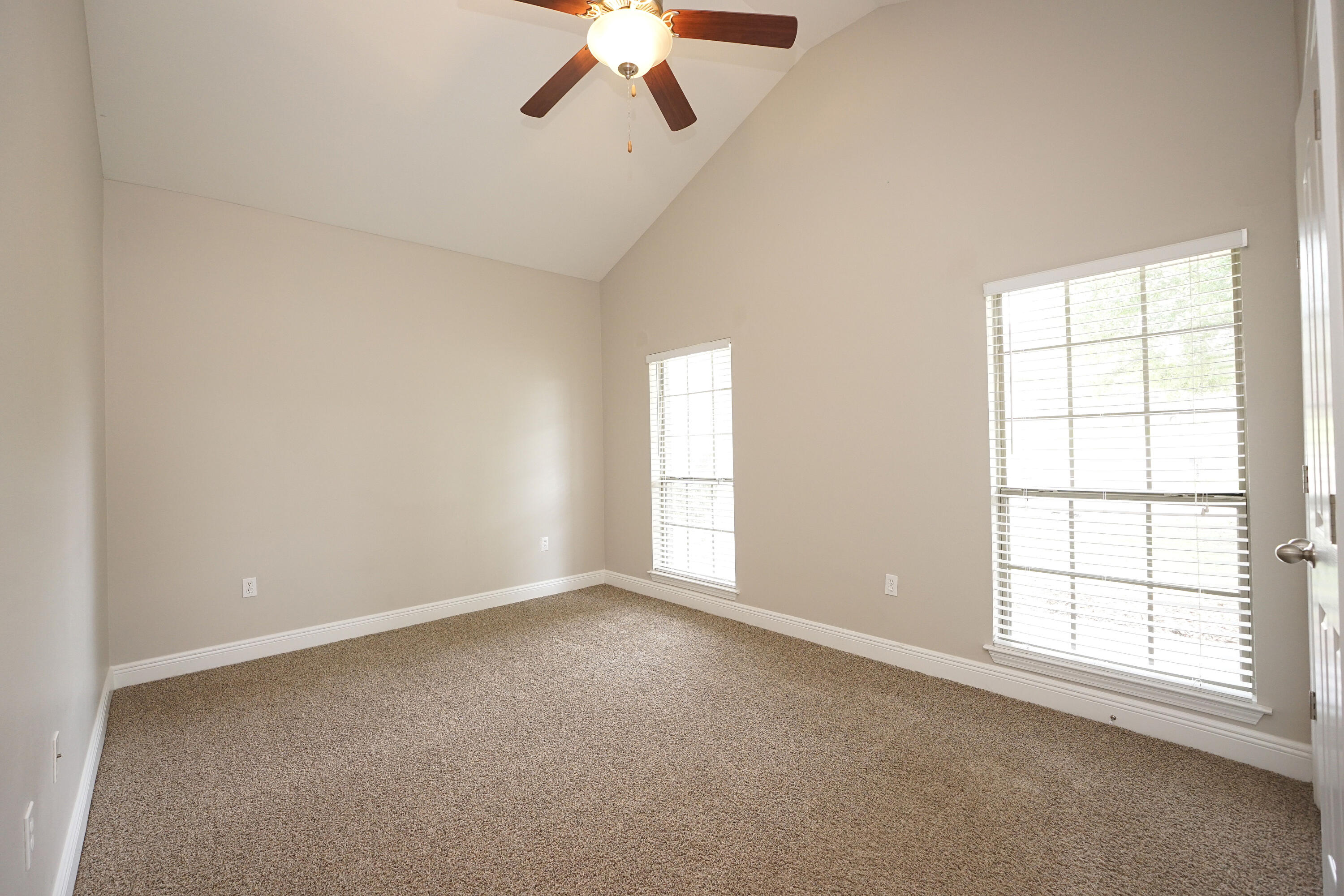 ROLLING RIDGE - Residential
