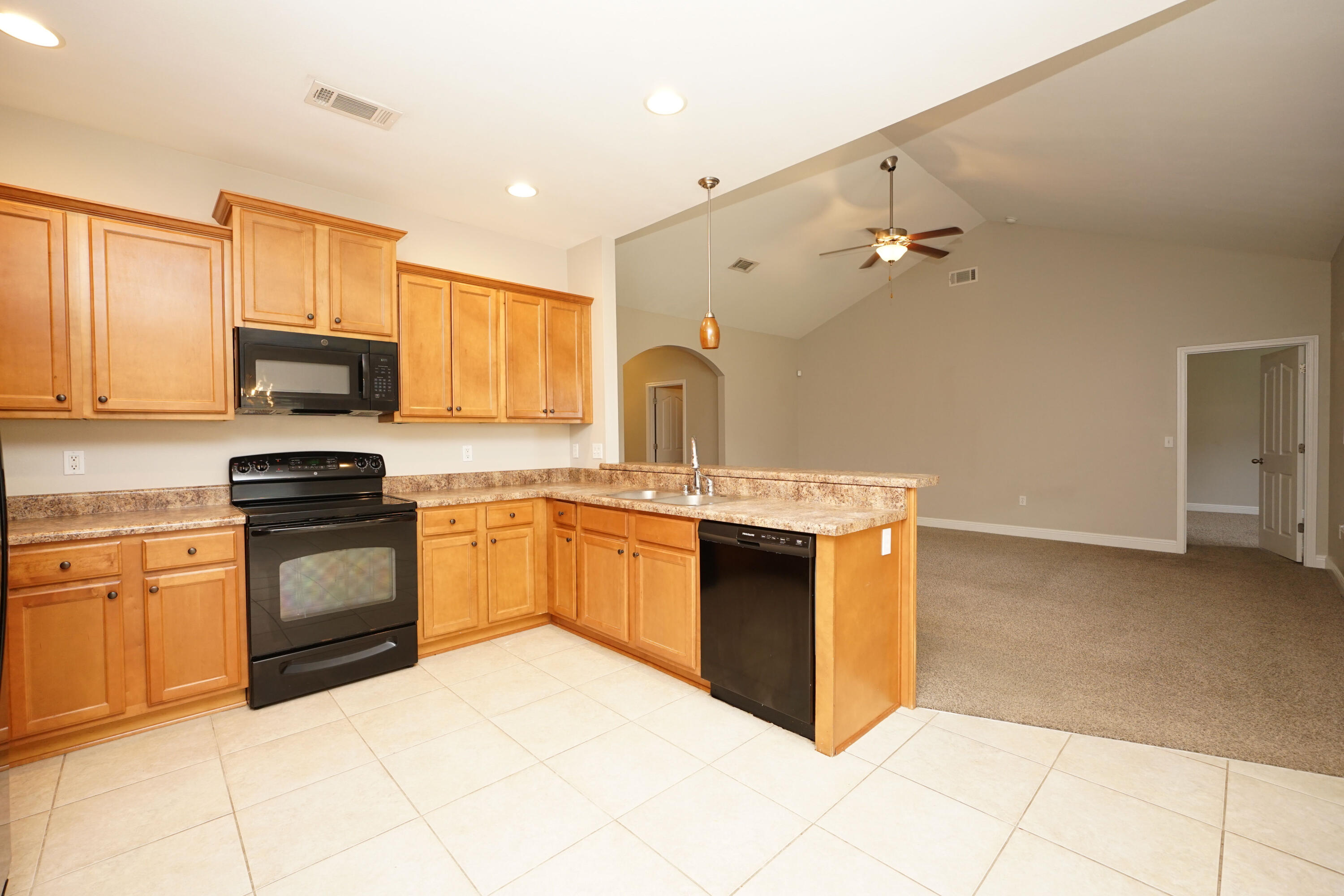 ROLLING RIDGE - Residential