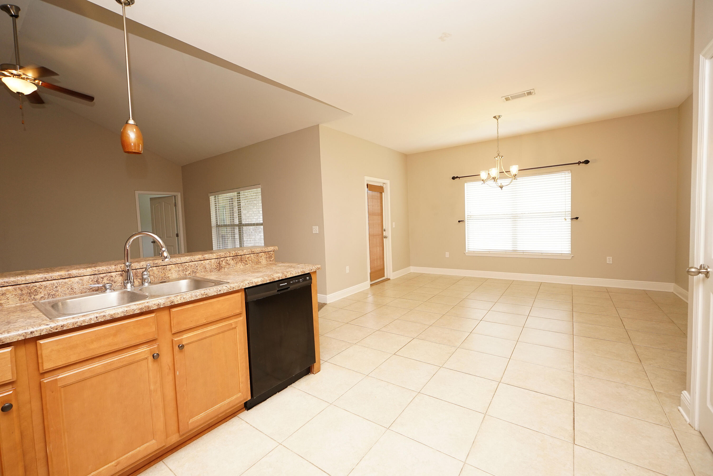 ROLLING RIDGE - Residential