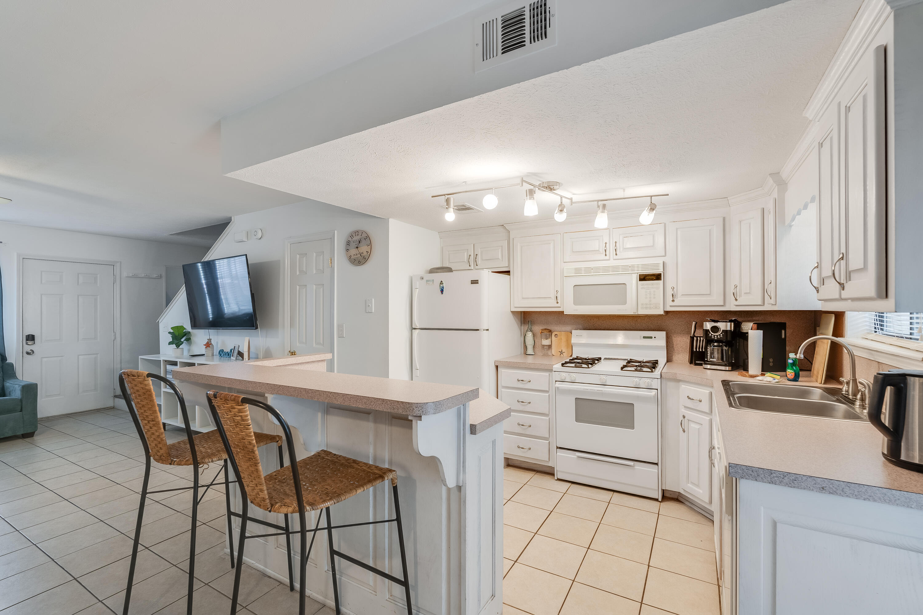 GULF HIGHLAND BEACH RESORT - Residential