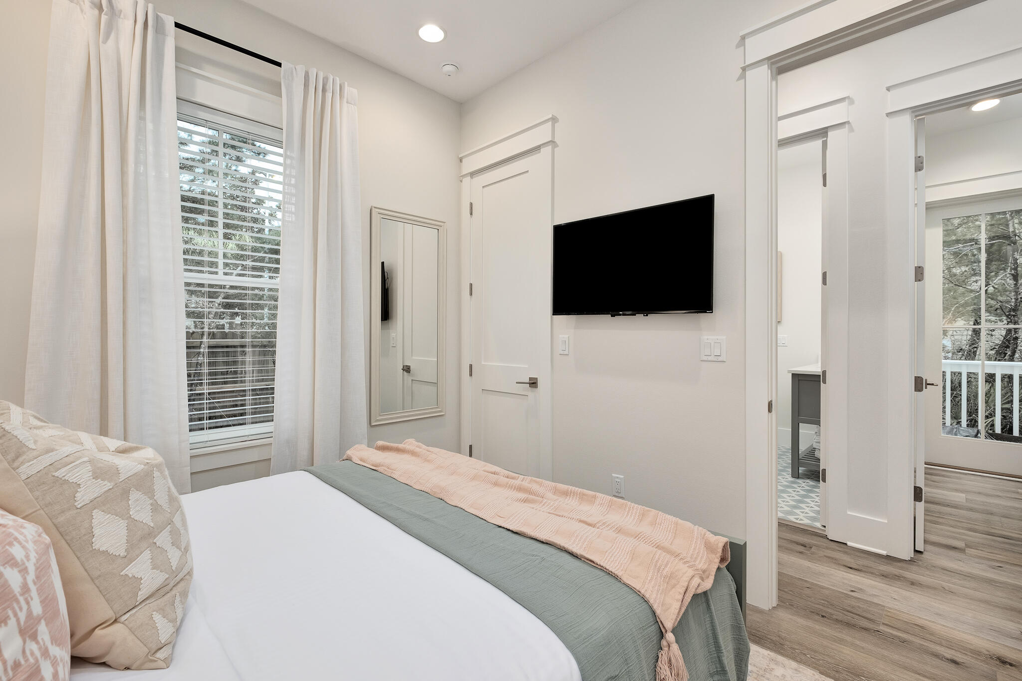 COTTAGES AT SEAGROVE - Residential