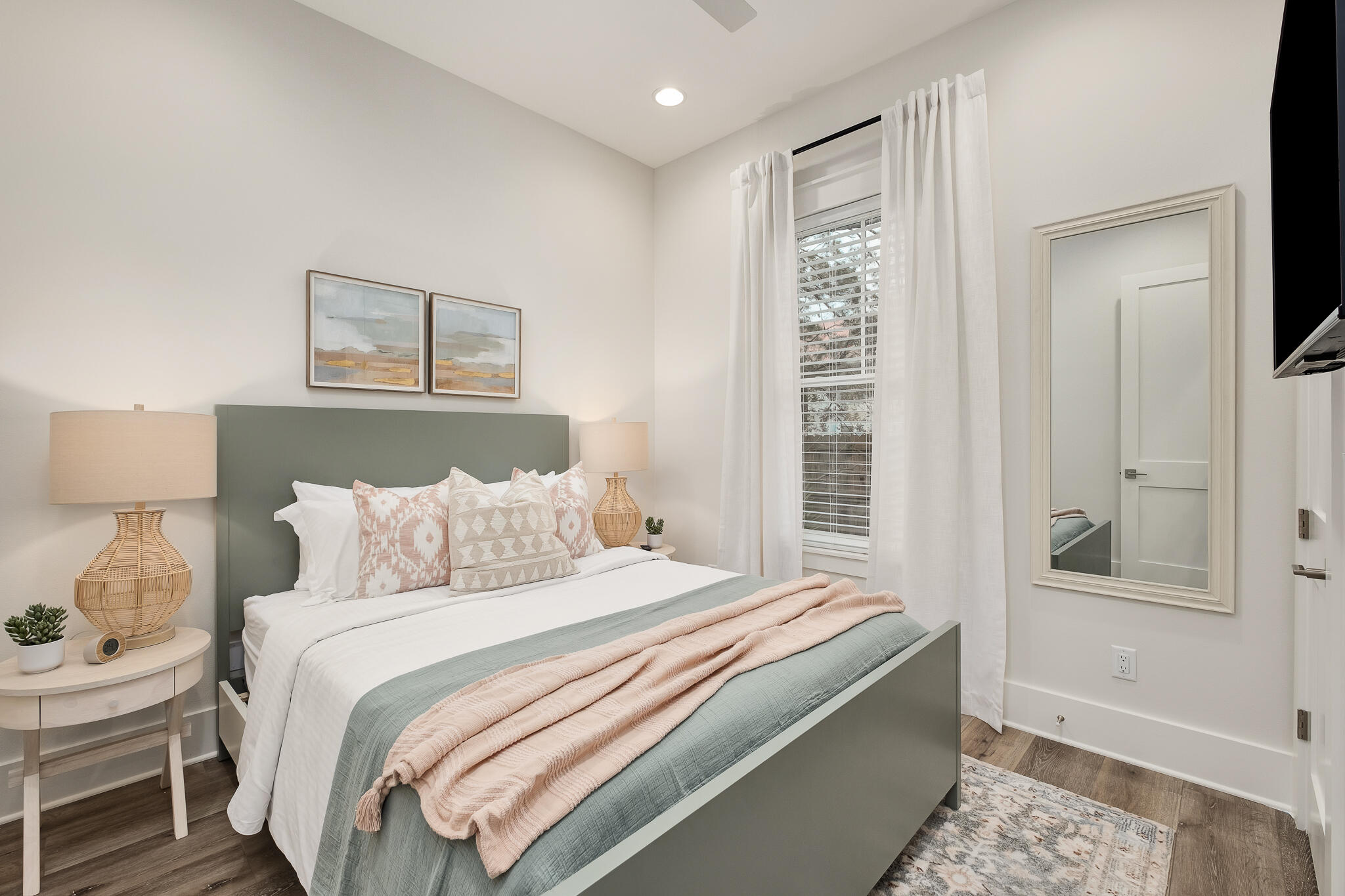 COTTAGES AT SEAGROVE - Residential