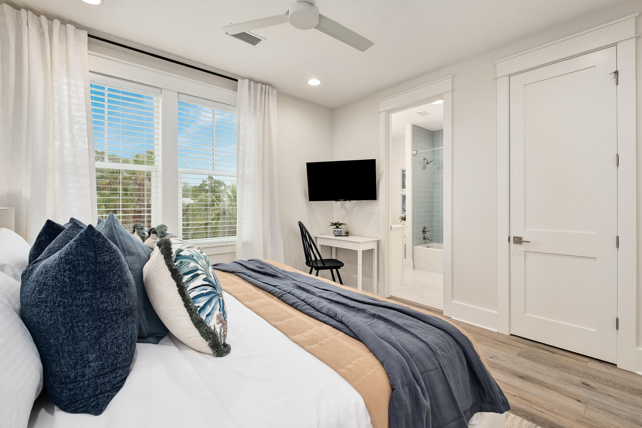 COTTAGES AT SEAGROVE - Residential