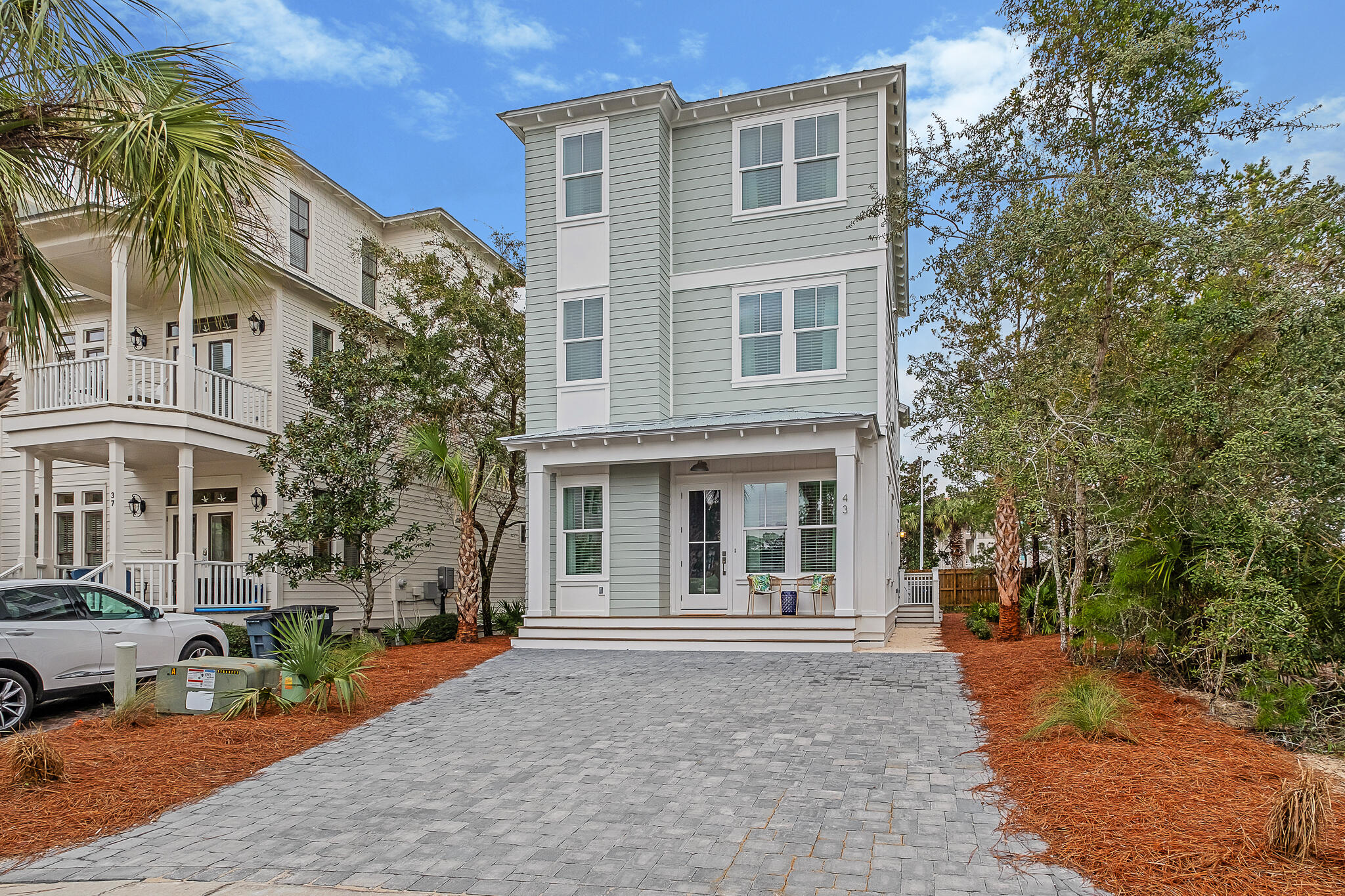 COTTAGES AT SEAGROVE - Residential