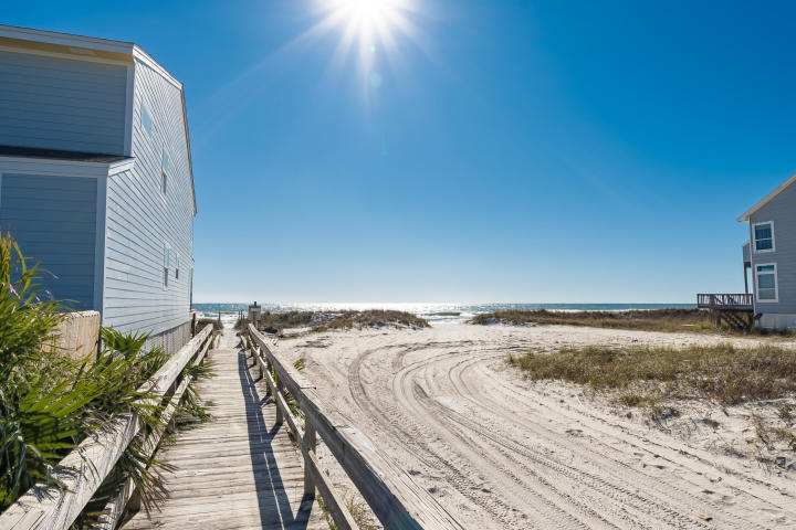 Laguna Beach Estates 7th Add - Residential