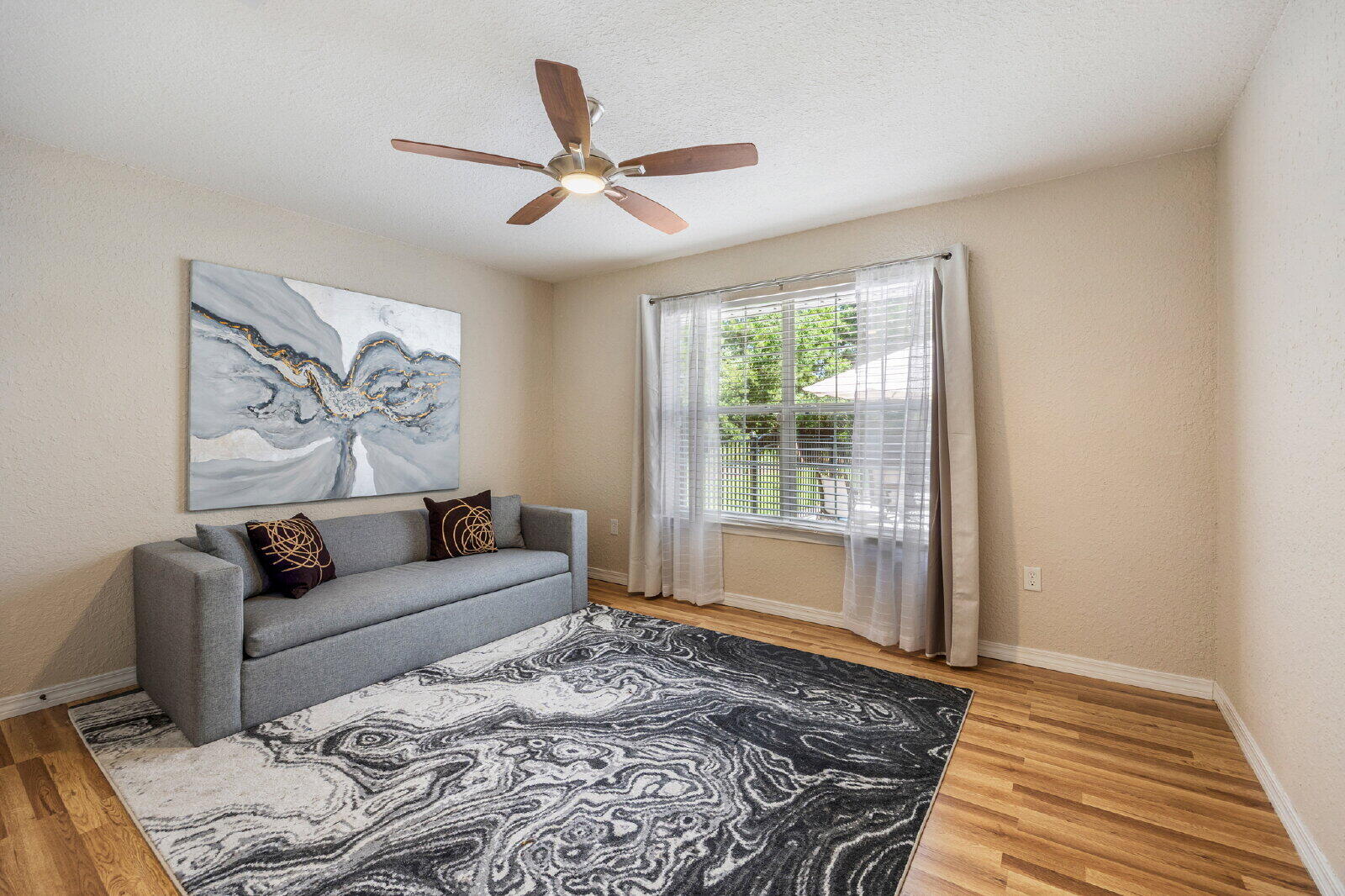 DRIFTWOOD ESTATES - Residential Lease