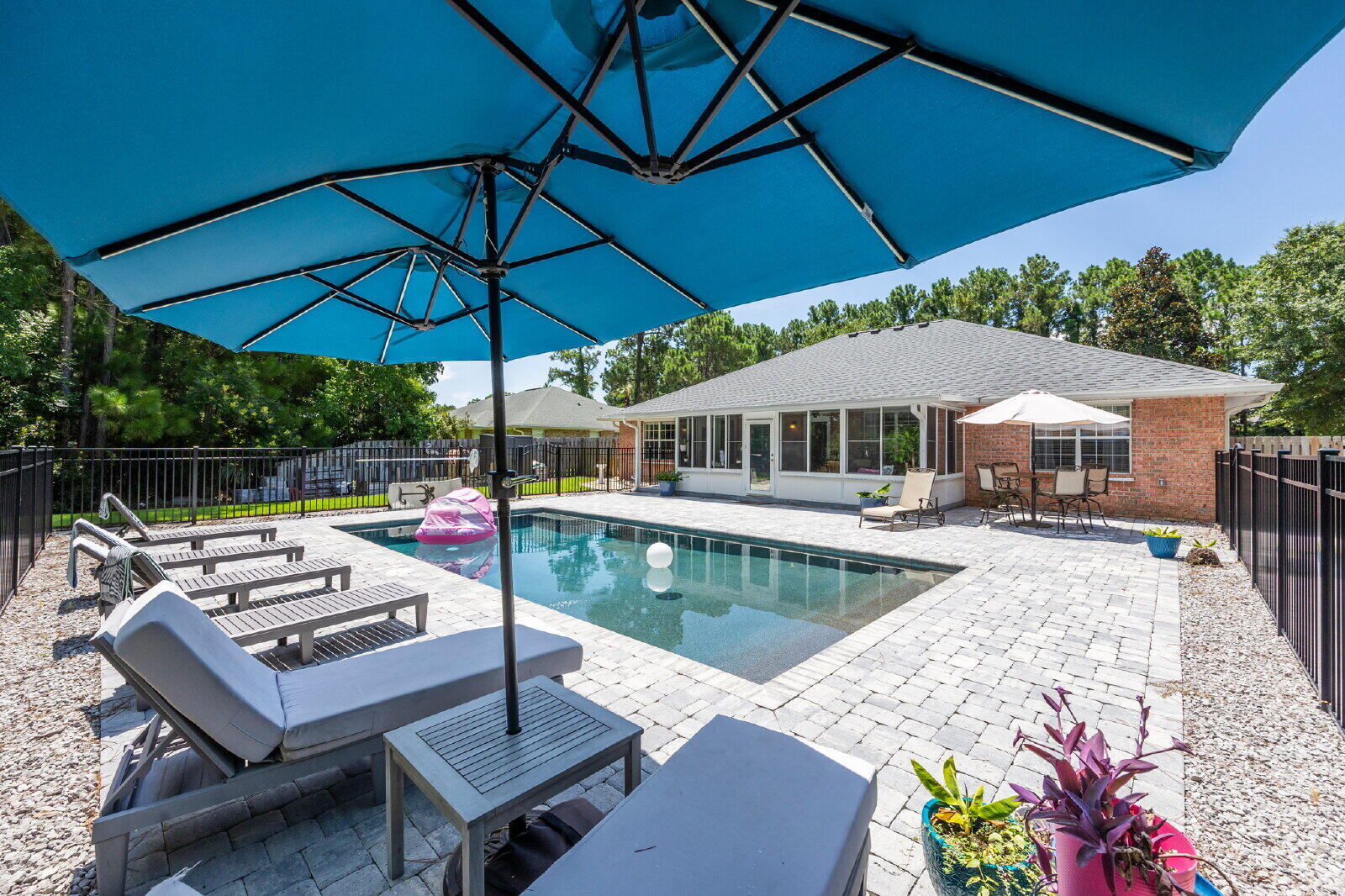 DRIFTWOOD ESTATES - Residential Lease