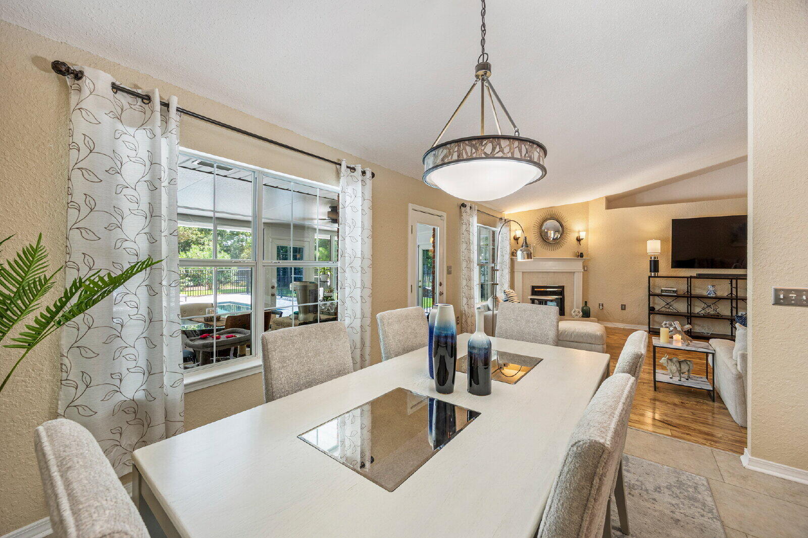 DRIFTWOOD ESTATES - Residential Lease