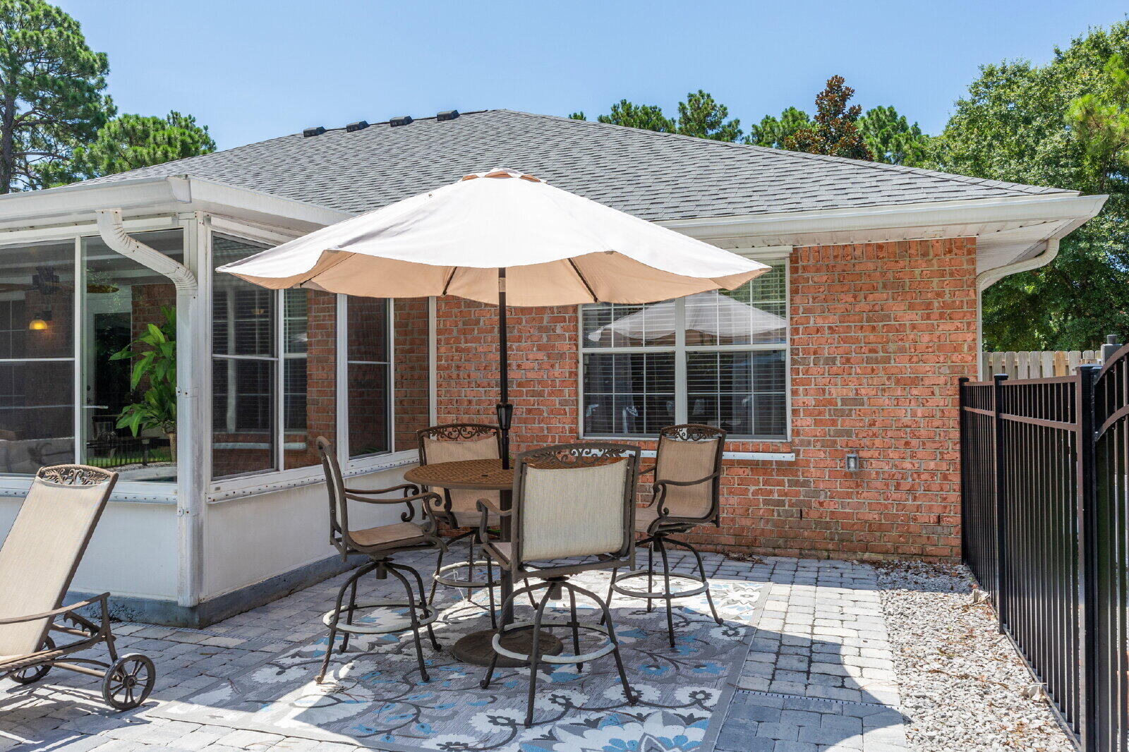 DRIFTWOOD ESTATES - Residential Lease