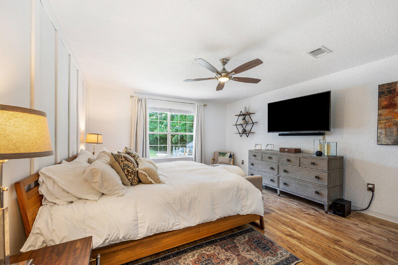 DRIFTWOOD ESTATES - Residential Lease