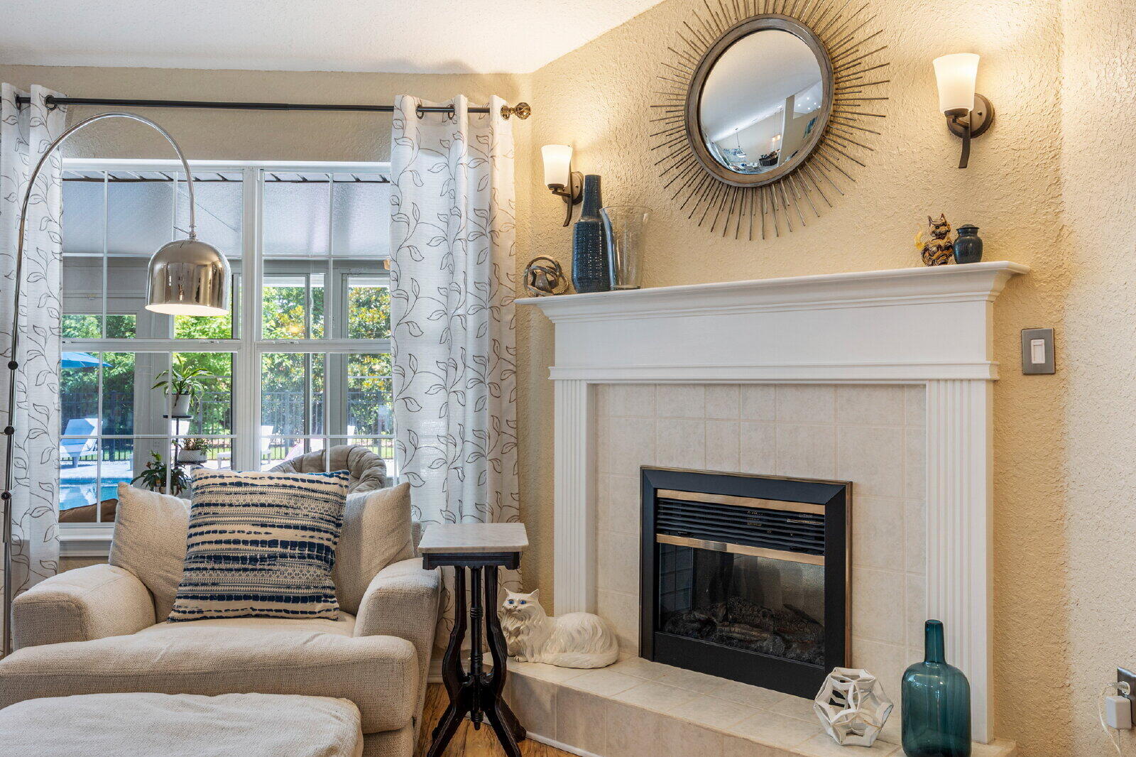 DRIFTWOOD ESTATES - Residential Lease