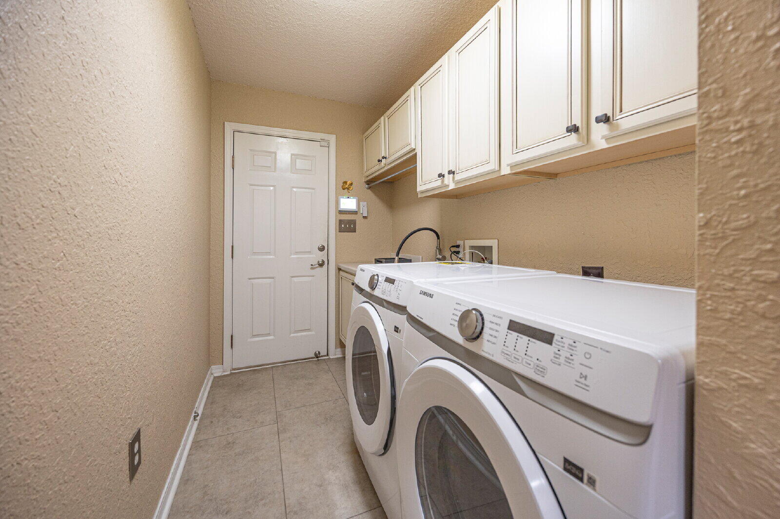 DRIFTWOOD ESTATES - Residential Lease