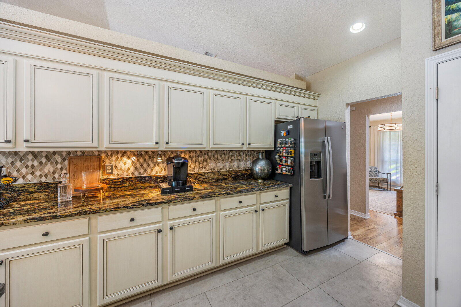 DRIFTWOOD ESTATES - Residential Lease