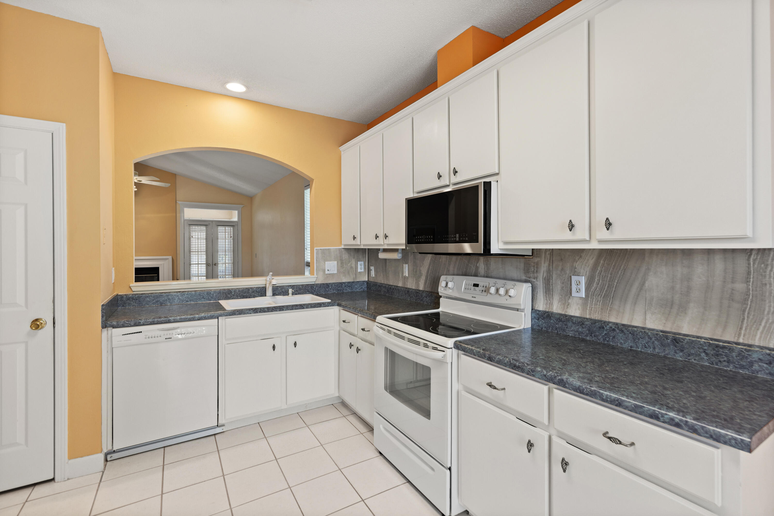 BAYSIDE - Residential