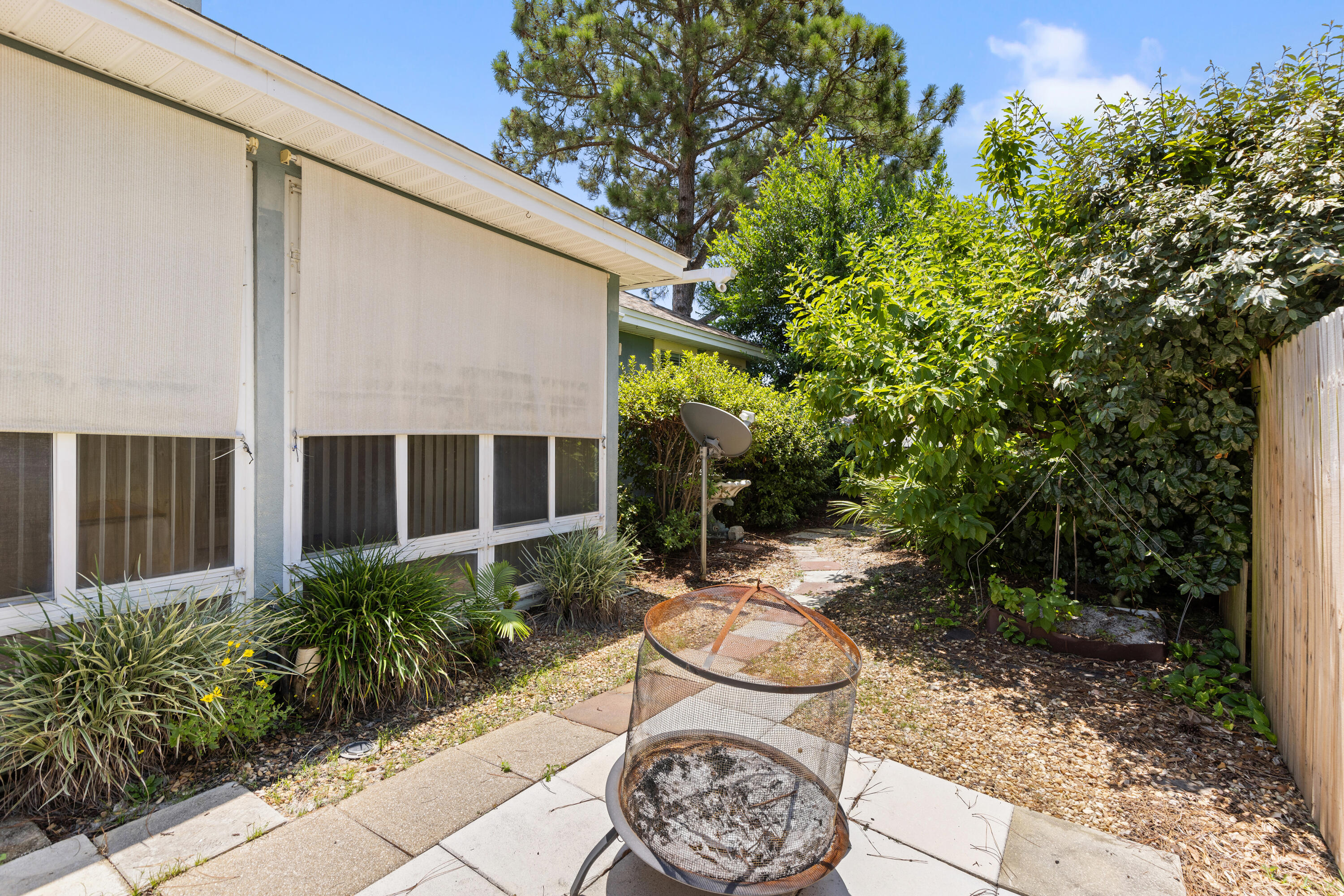 BAYSIDE - Residential