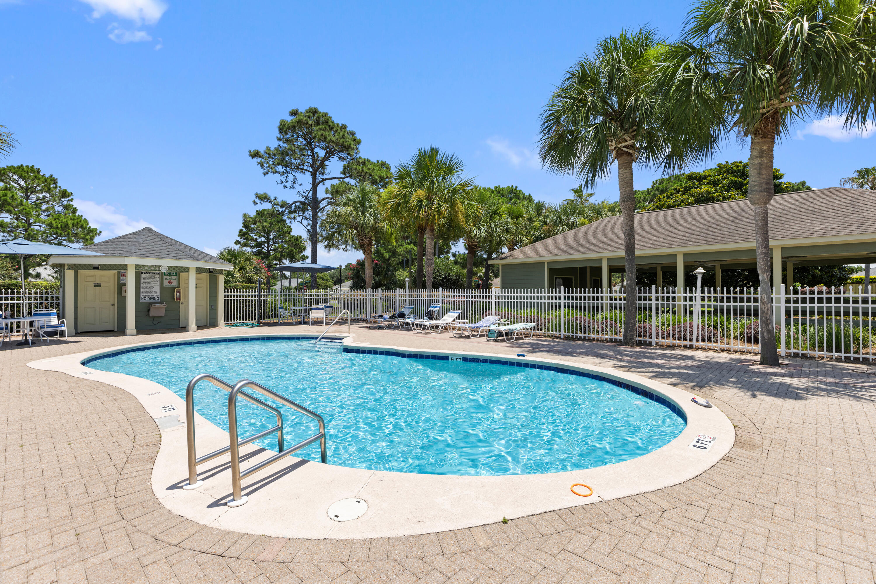 BAYSIDE - Residential
