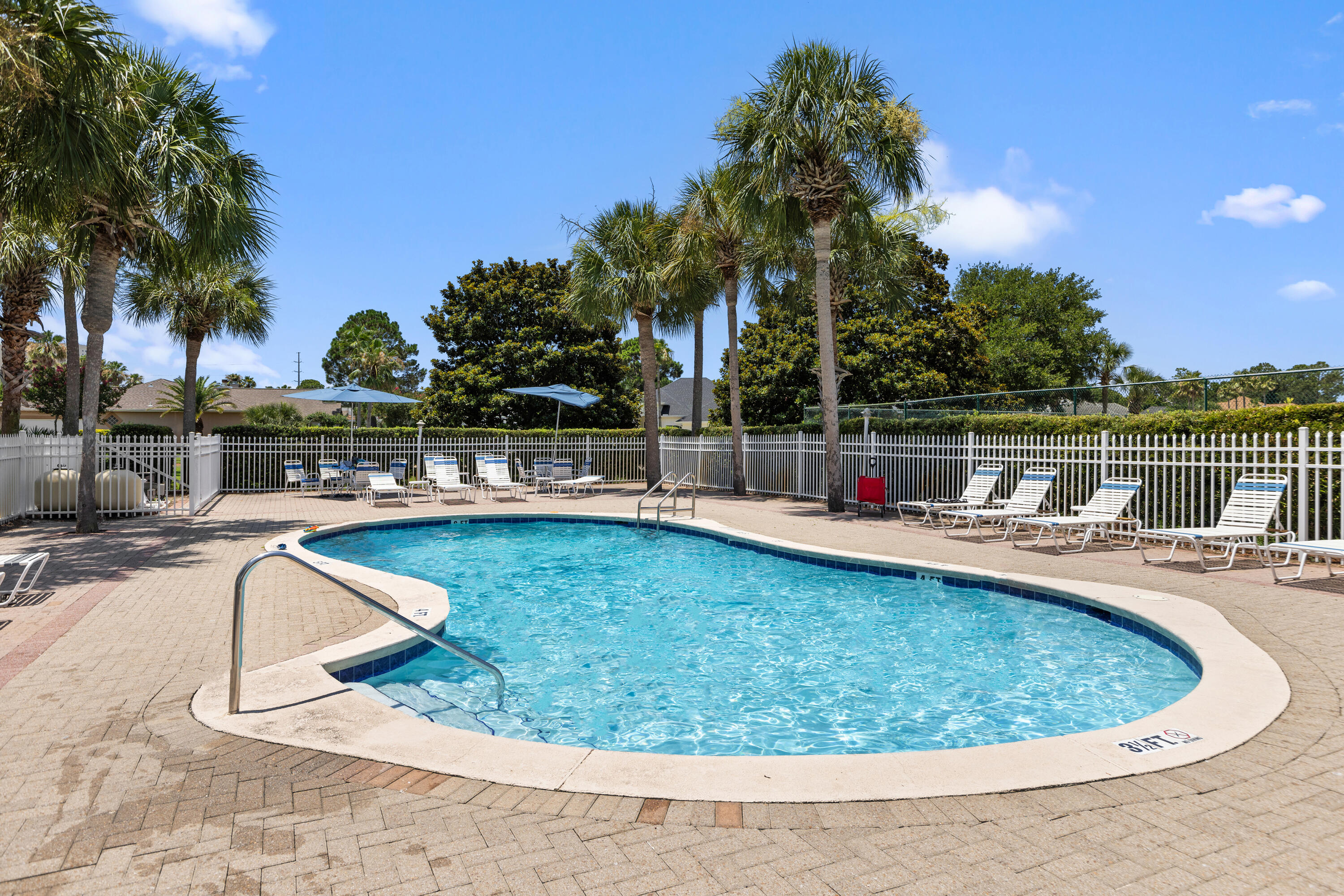 BAYSIDE - Residential