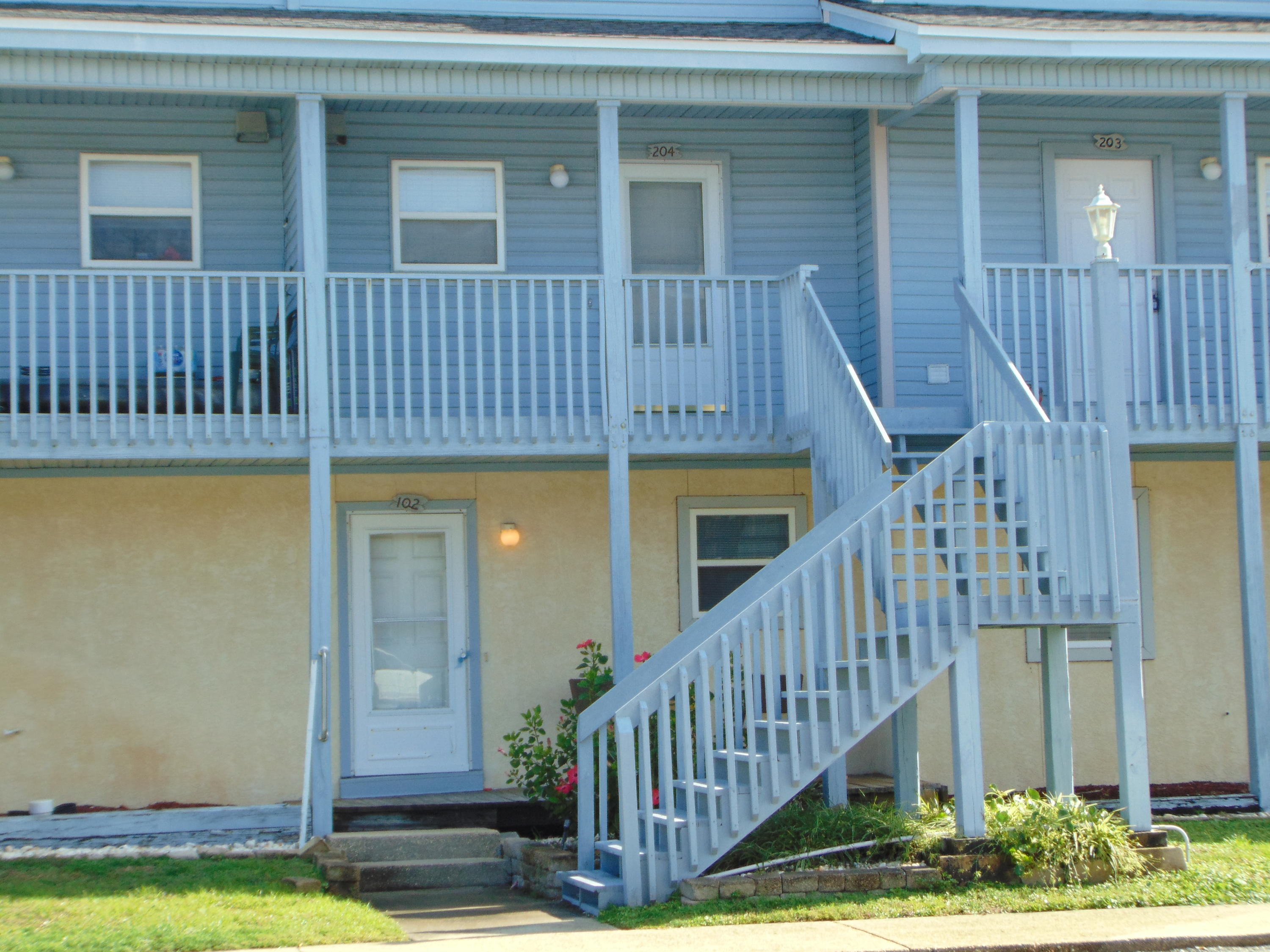 COMMODORES LANDING - Residential