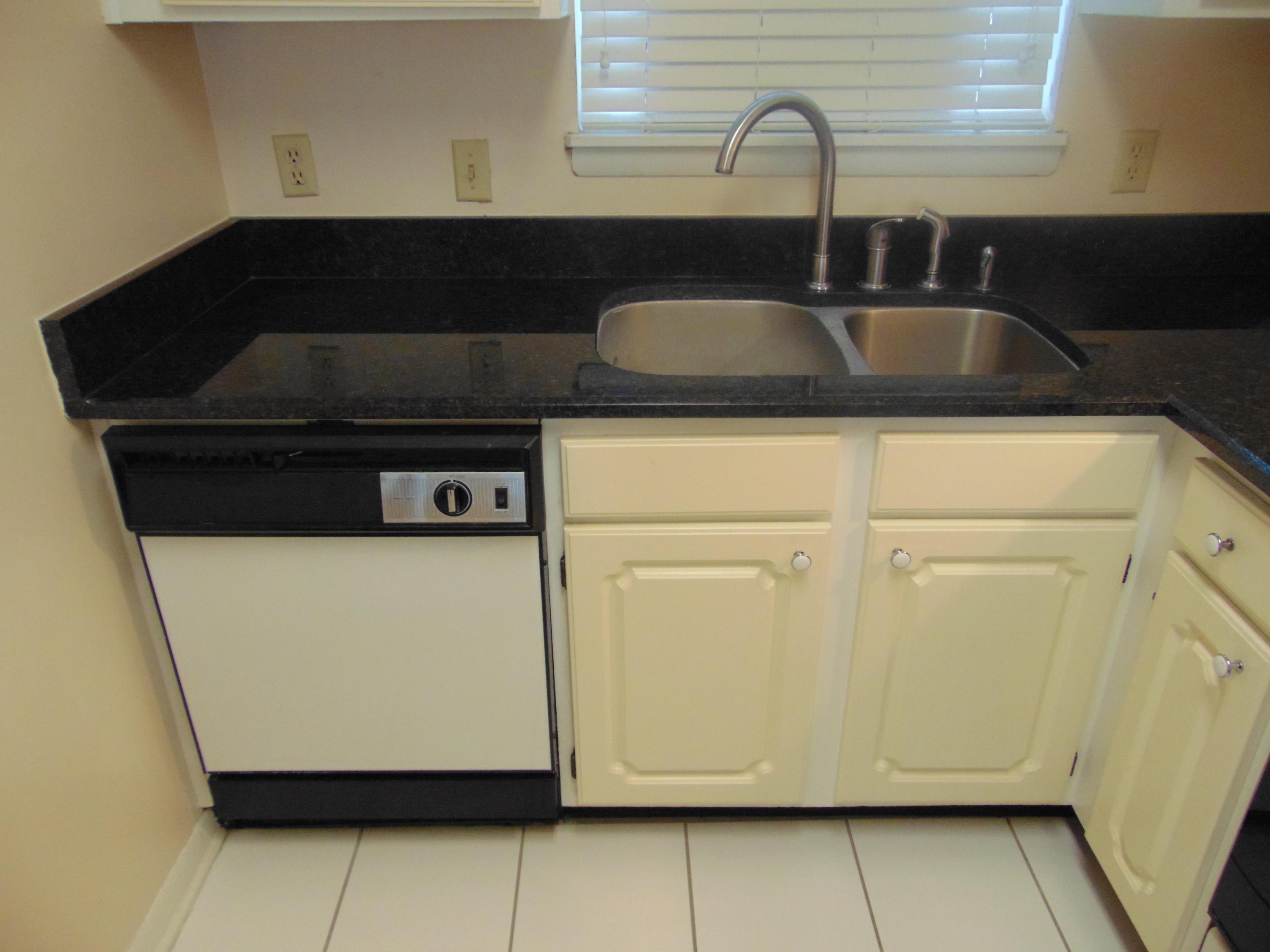 COMMODORES LANDING - Residential