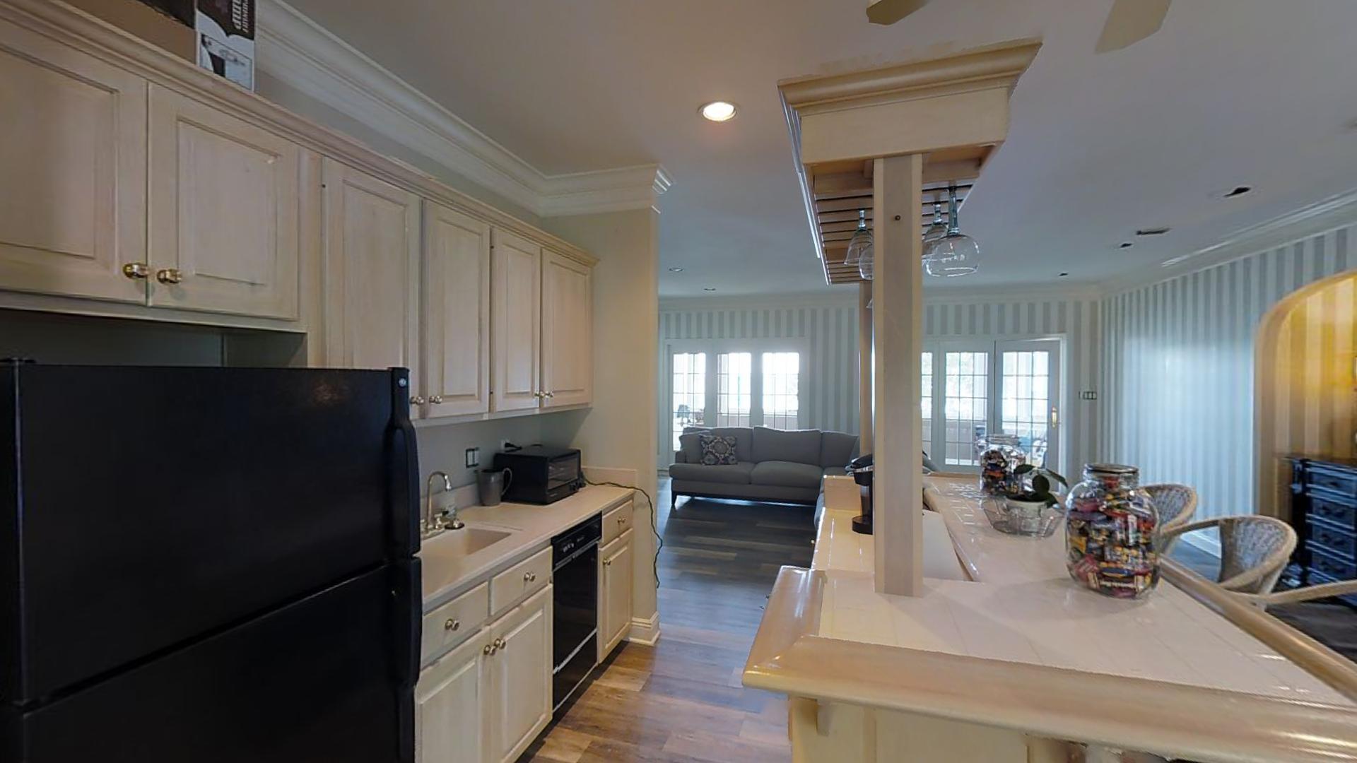 SHALIMAR POINTE S/D - Residential