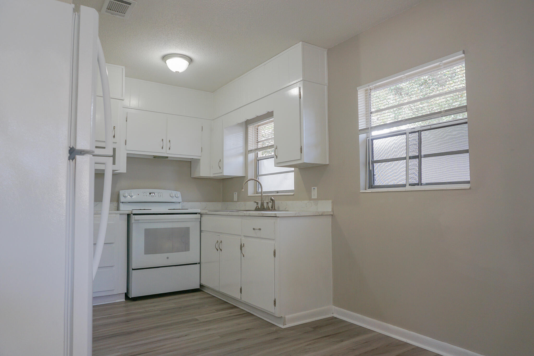 BEULAH ST - Residential Lease