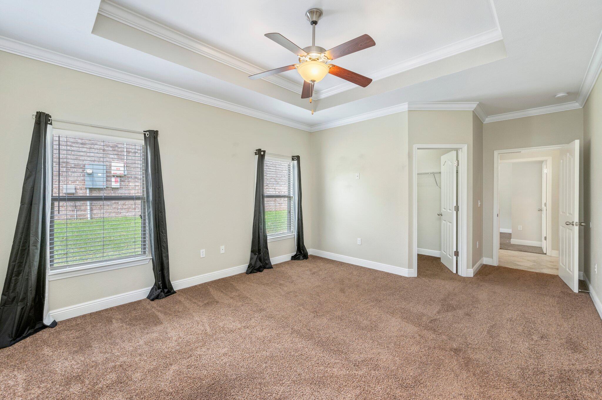 ROLLING RIDGE - Residential Lease
