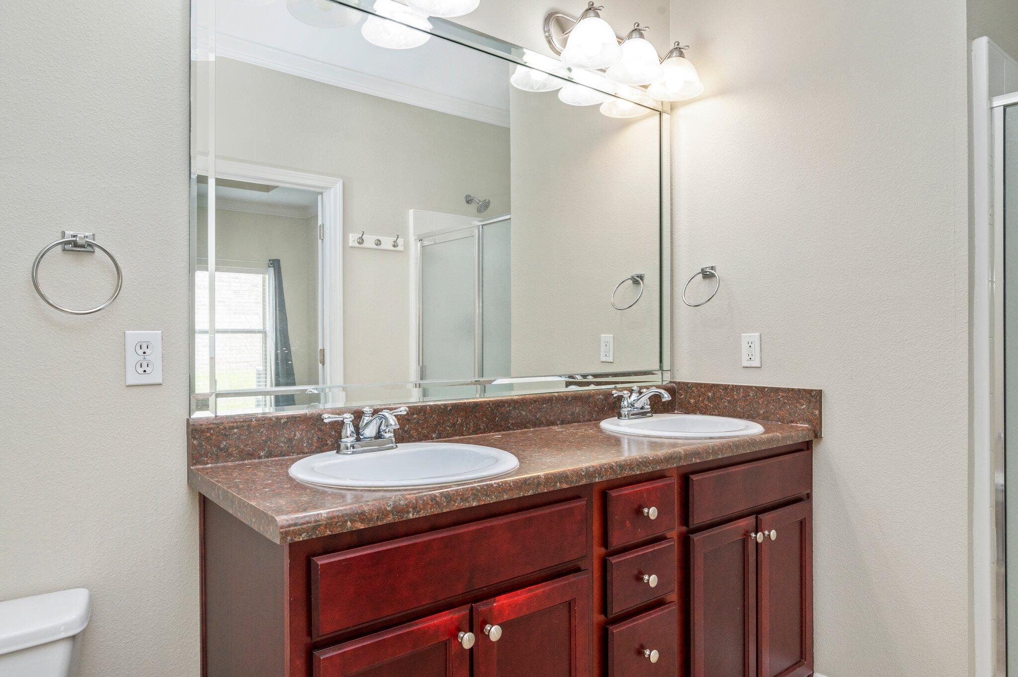 ROLLING RIDGE - Residential Lease
