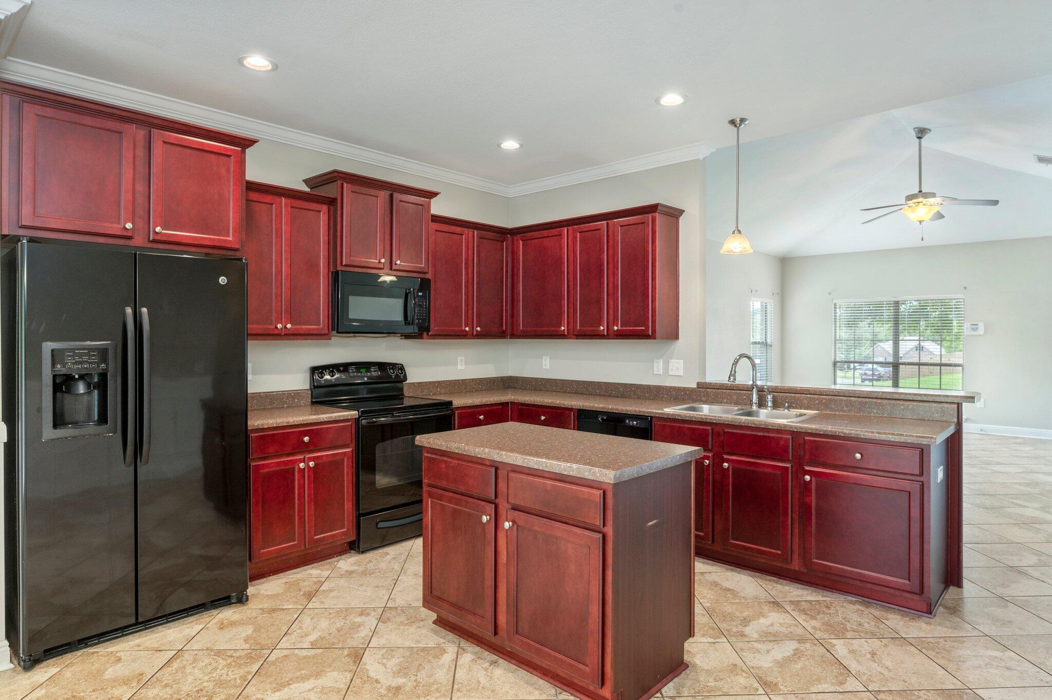 ROLLING RIDGE - Residential Lease