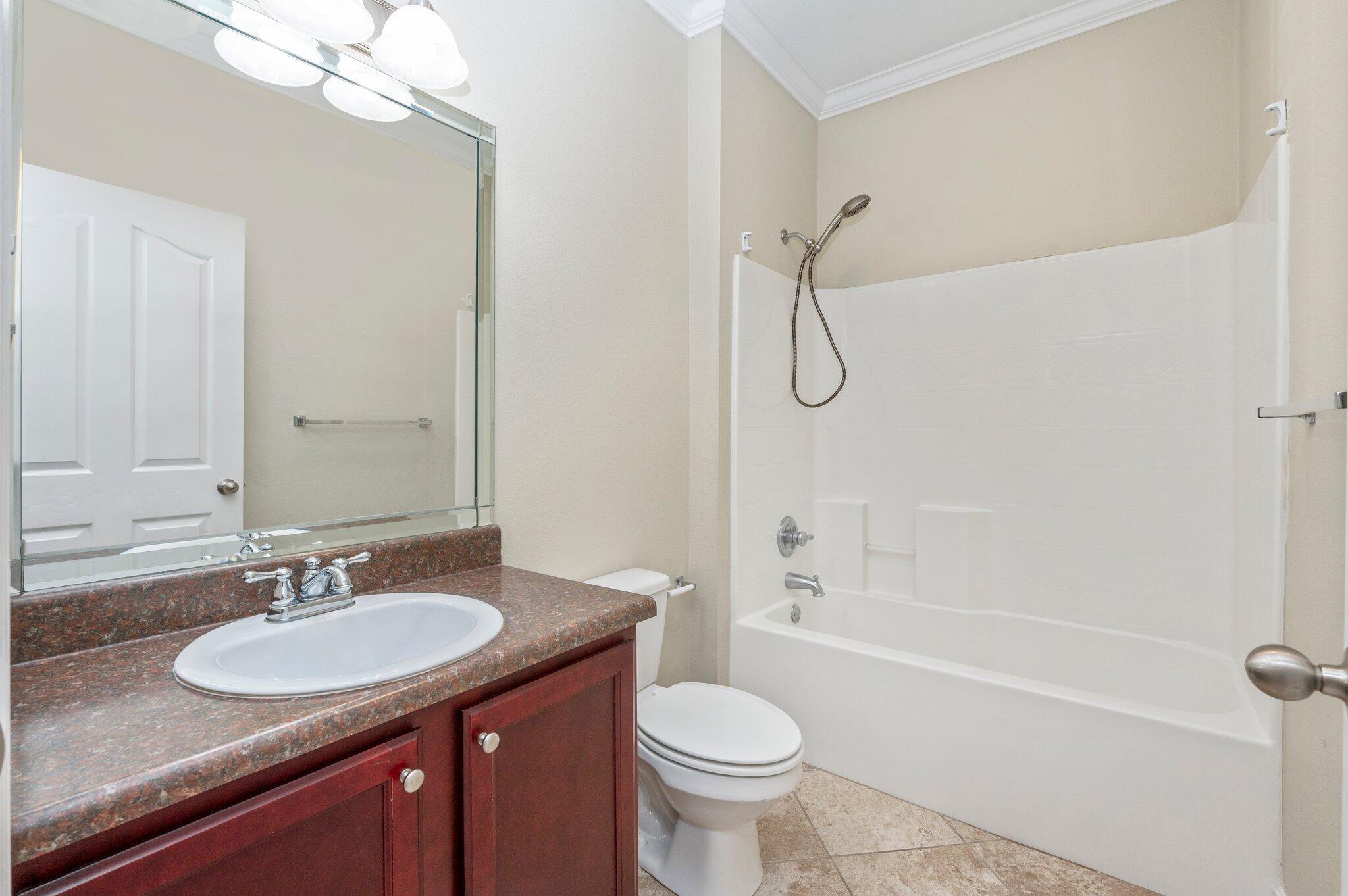 ROLLING RIDGE - Residential Lease